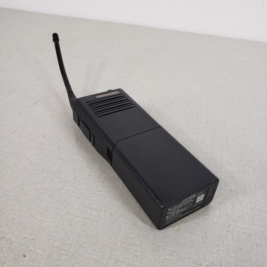 Kenwood TK-350 UHF FM Transceiver Kenwood KNB-12A NiCd Battery Pack