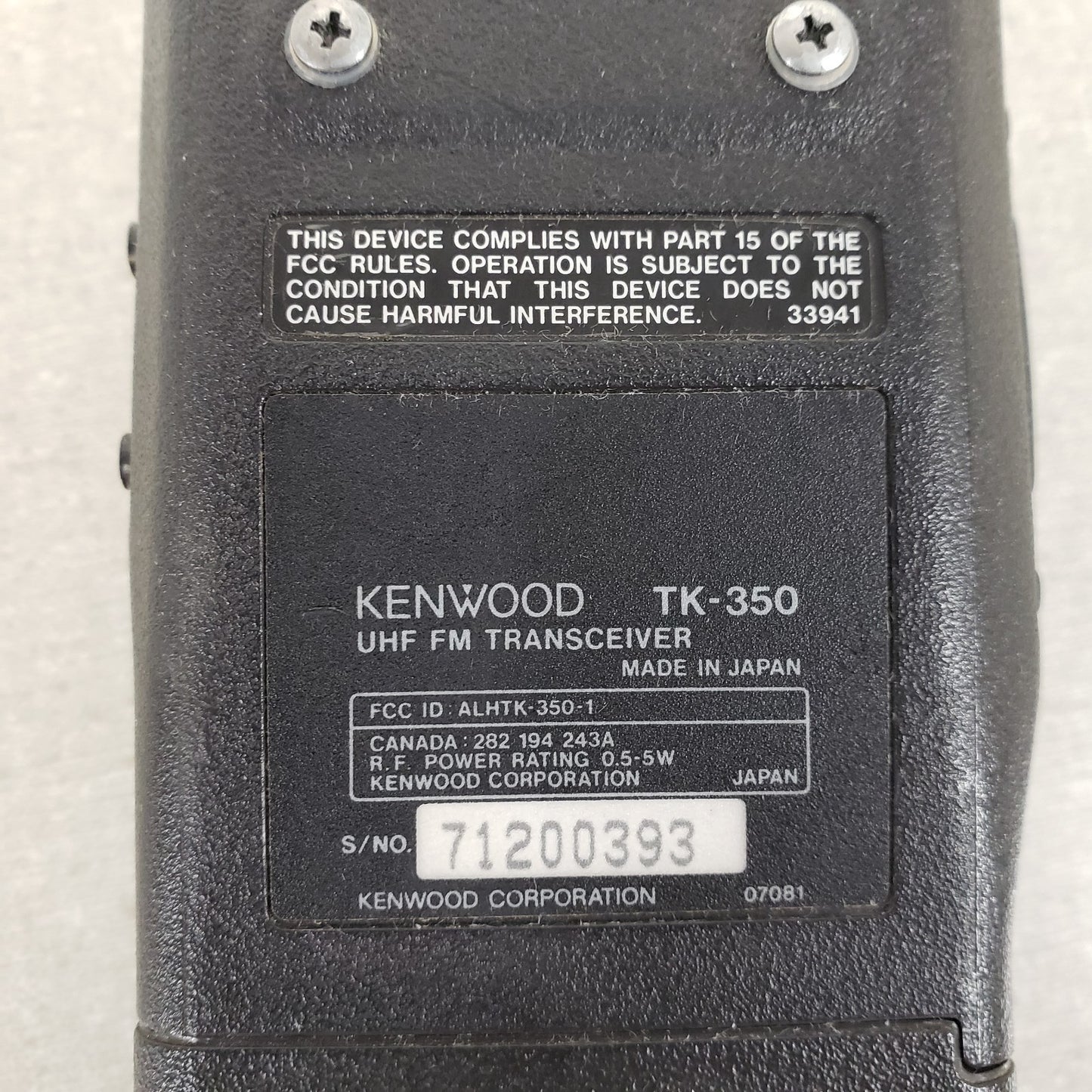 Kenwood TK-350 UHF FM Transceiver Kenwood KNB-12A NiCd Battery Pack