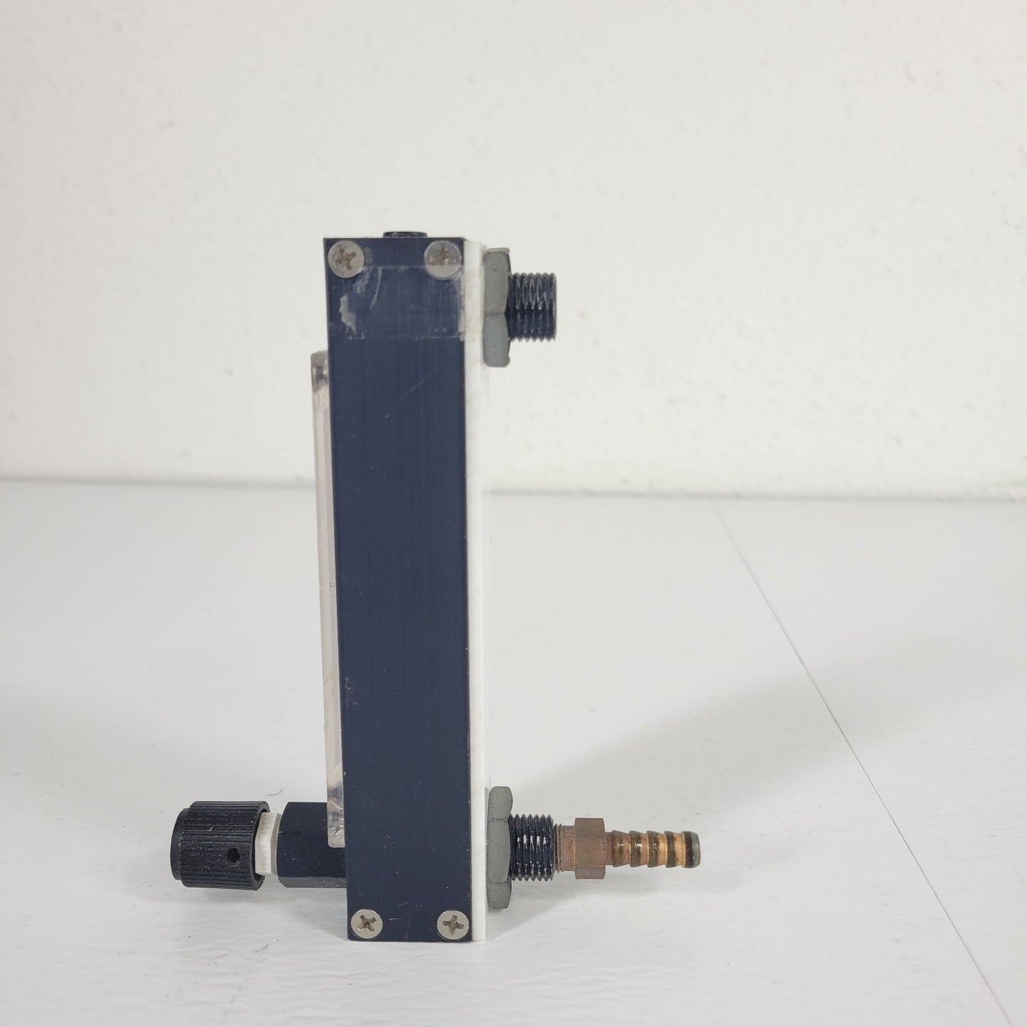 Cole Parmer Flowmeter Flow Regulator N022-13 0-65 mm 3/8" NPT Outlets