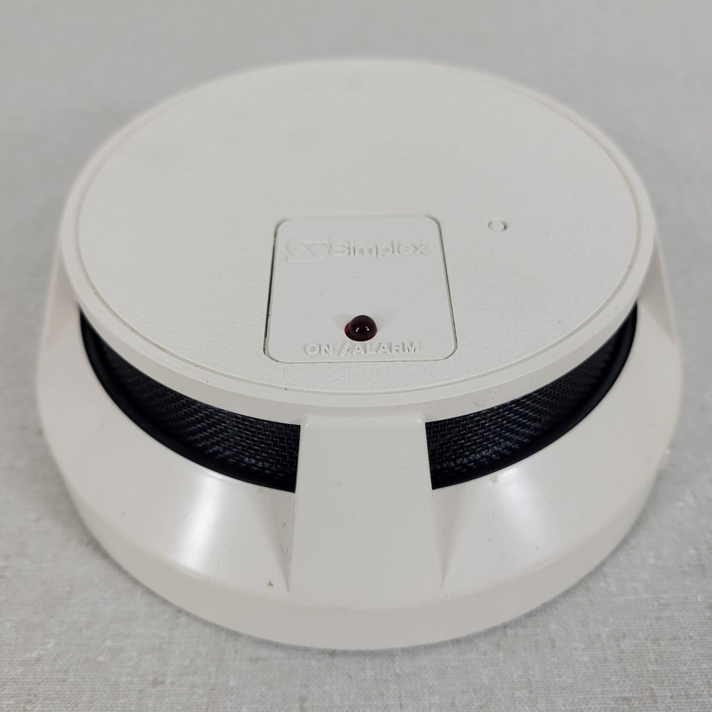 Simplex 4259-35 Smoke Detector Input Voltage 10-30 VDC or FWR 4259-36