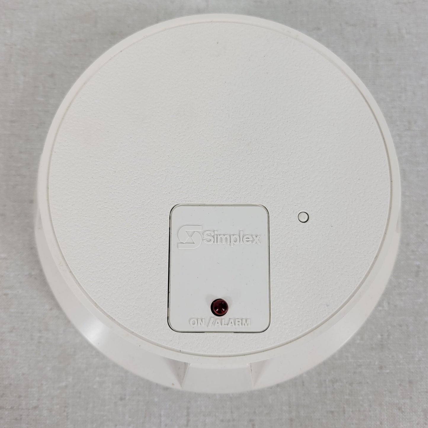 Simplex 4259-35 Smoke Detector Input Voltage 10-30 VDC or FWR 4259-36