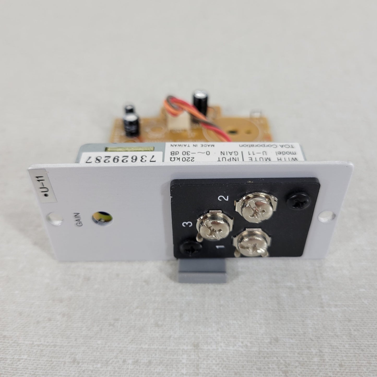 TOA U-11 115-06-147-3E Aux Amp w/ Mute Power DC24V 9mA Input 220kΩ Gain 0~-30dB