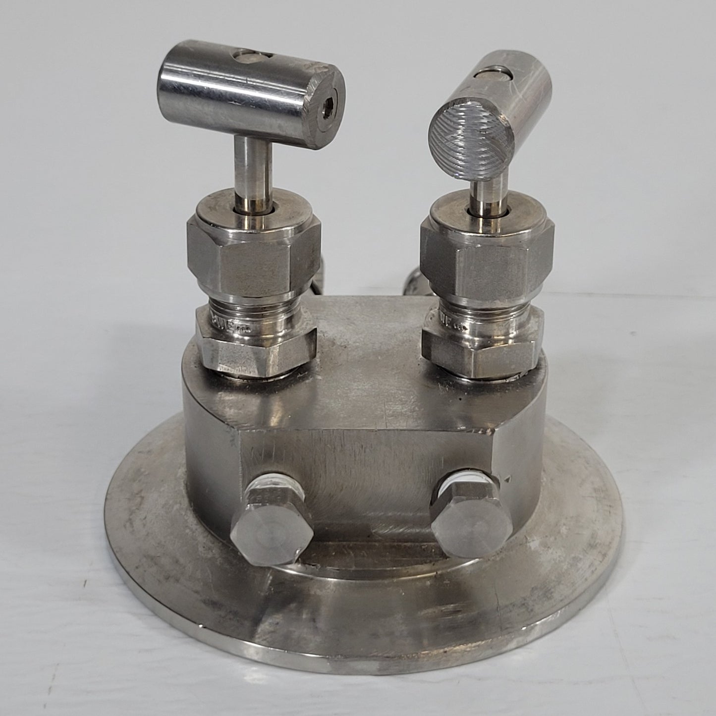 Swagelok Needle Valve Manifold KF50 NW50 Manual Gas Adapters Stainless Steel