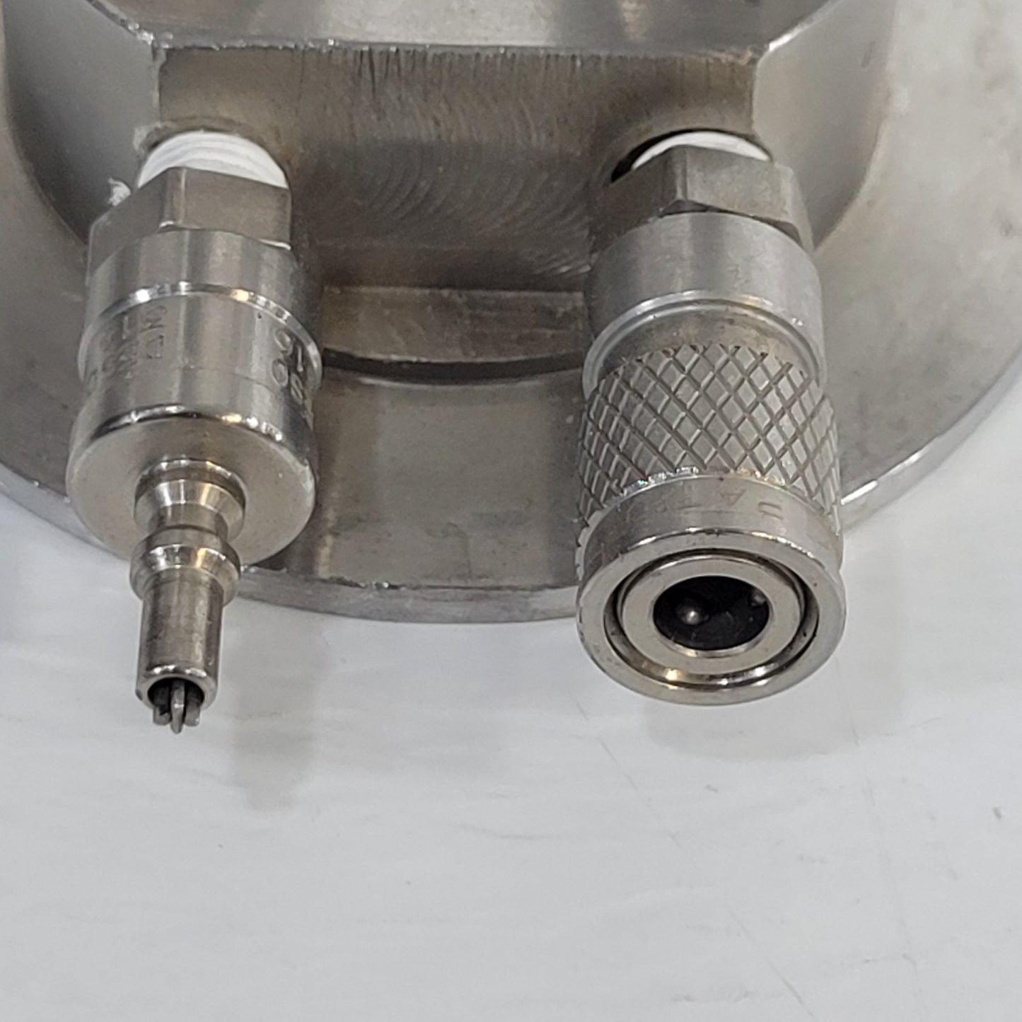 Swagelok Needle Valve Manifold KF50 NW50 Manual Gas Adapters Stainless Steel