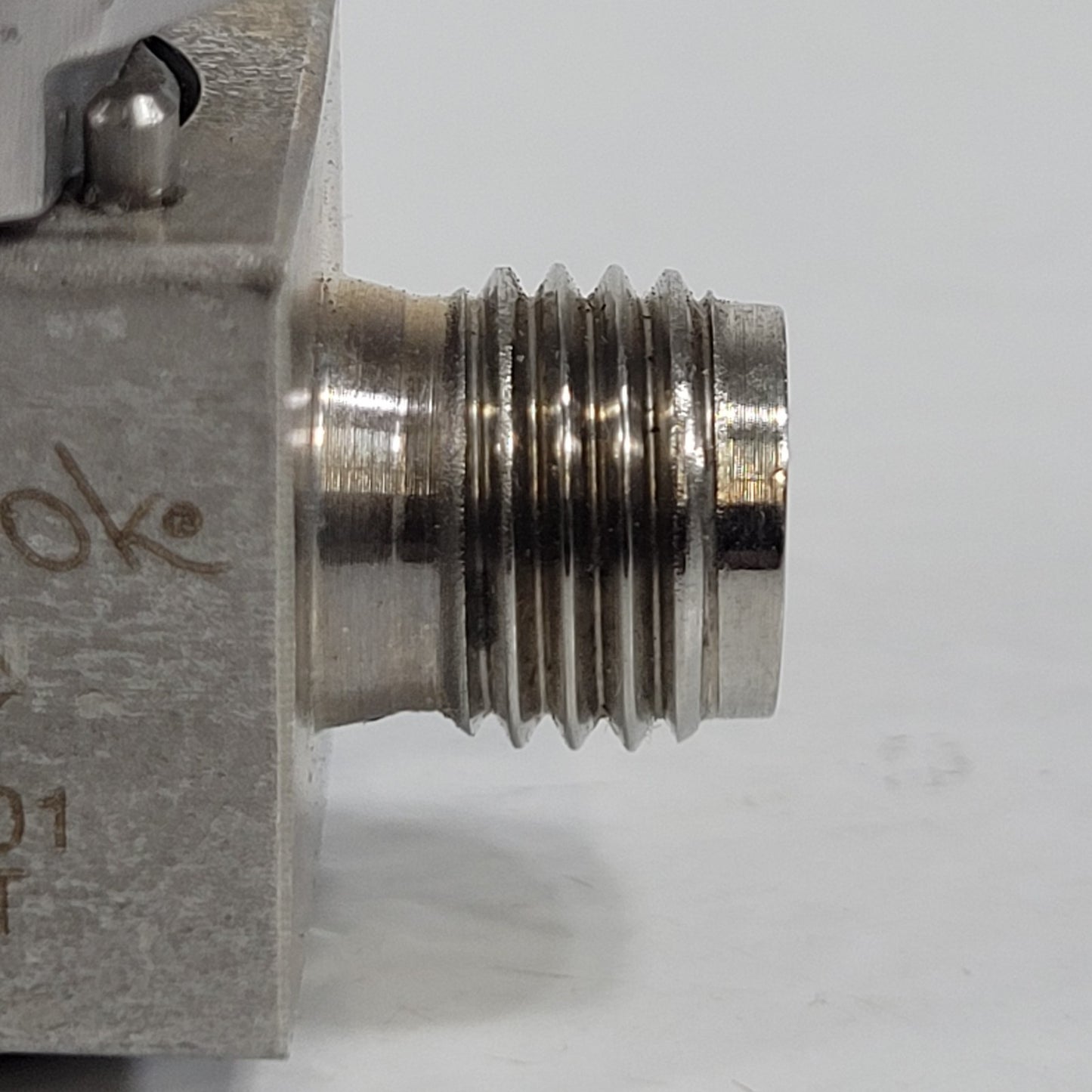 Swagelok SS-4P4T 1/4" Quarter Turn Plug Stainless Steel High Vacuum Mini Valve