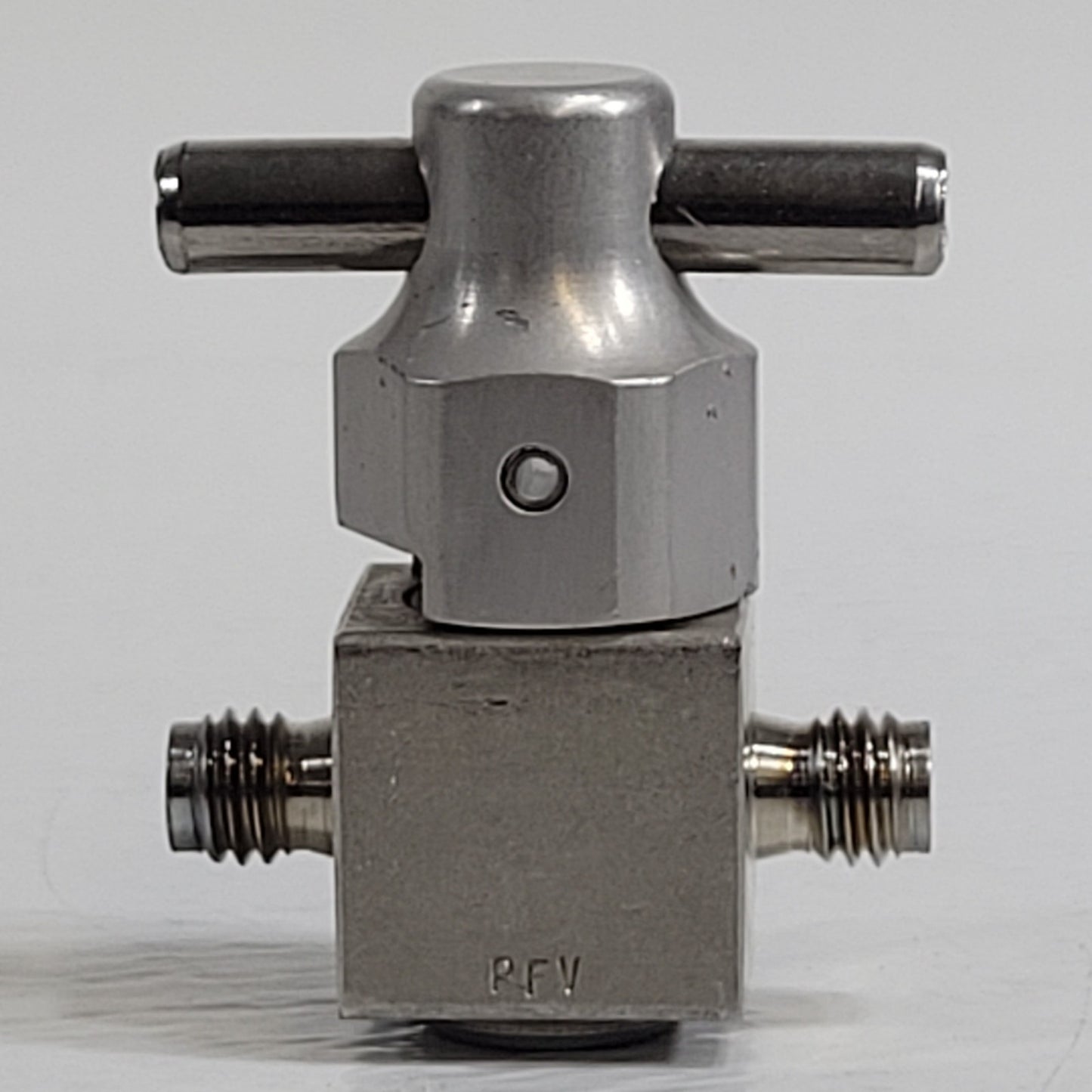 Swagelok SS-P24T 1/8" Quarter Turn Plug Stainless Steel High Vacuum Valve