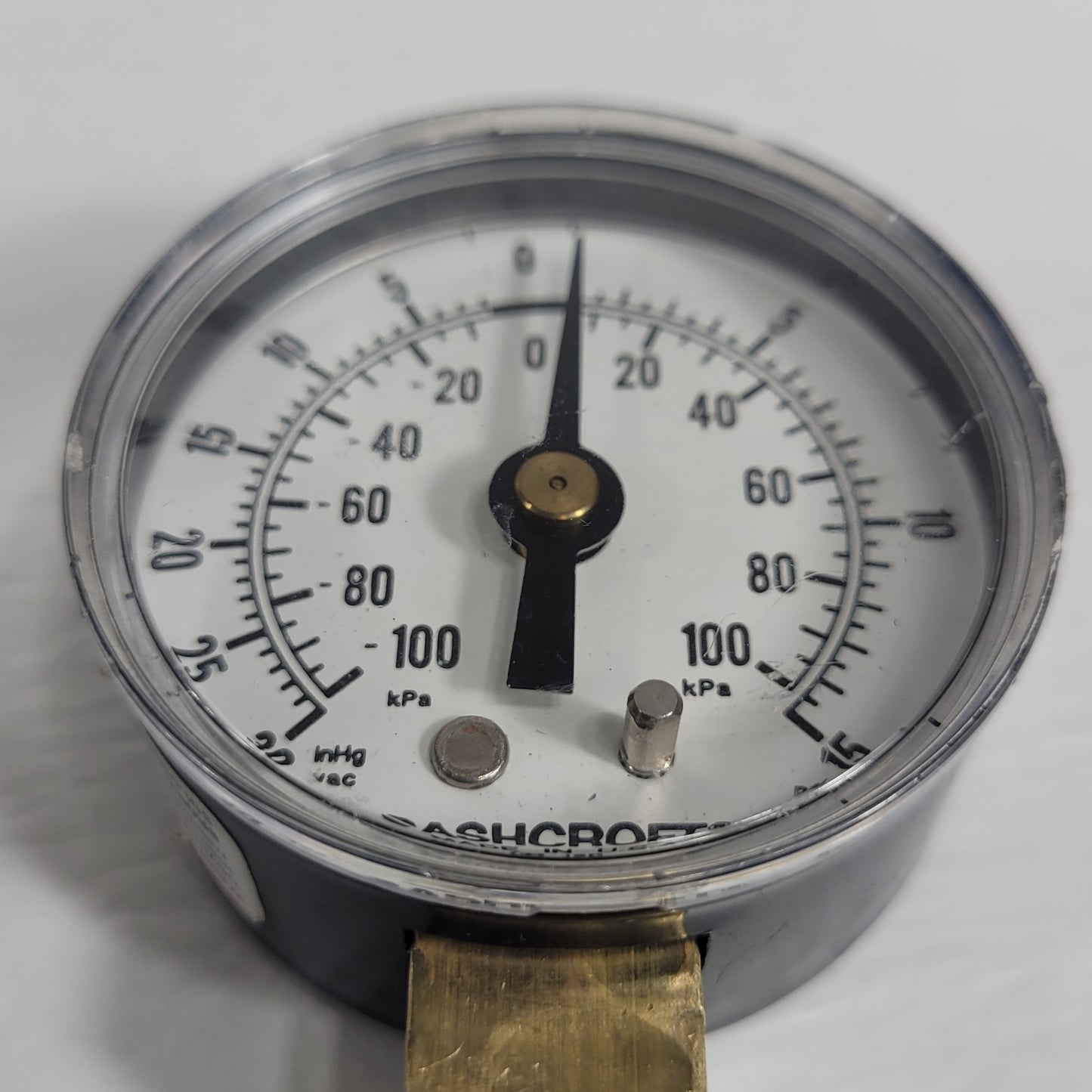 Ashcroft 733-18R Compound Pressure Gauge 30inHg - 15psi (-100kPa To 100kPa) Male