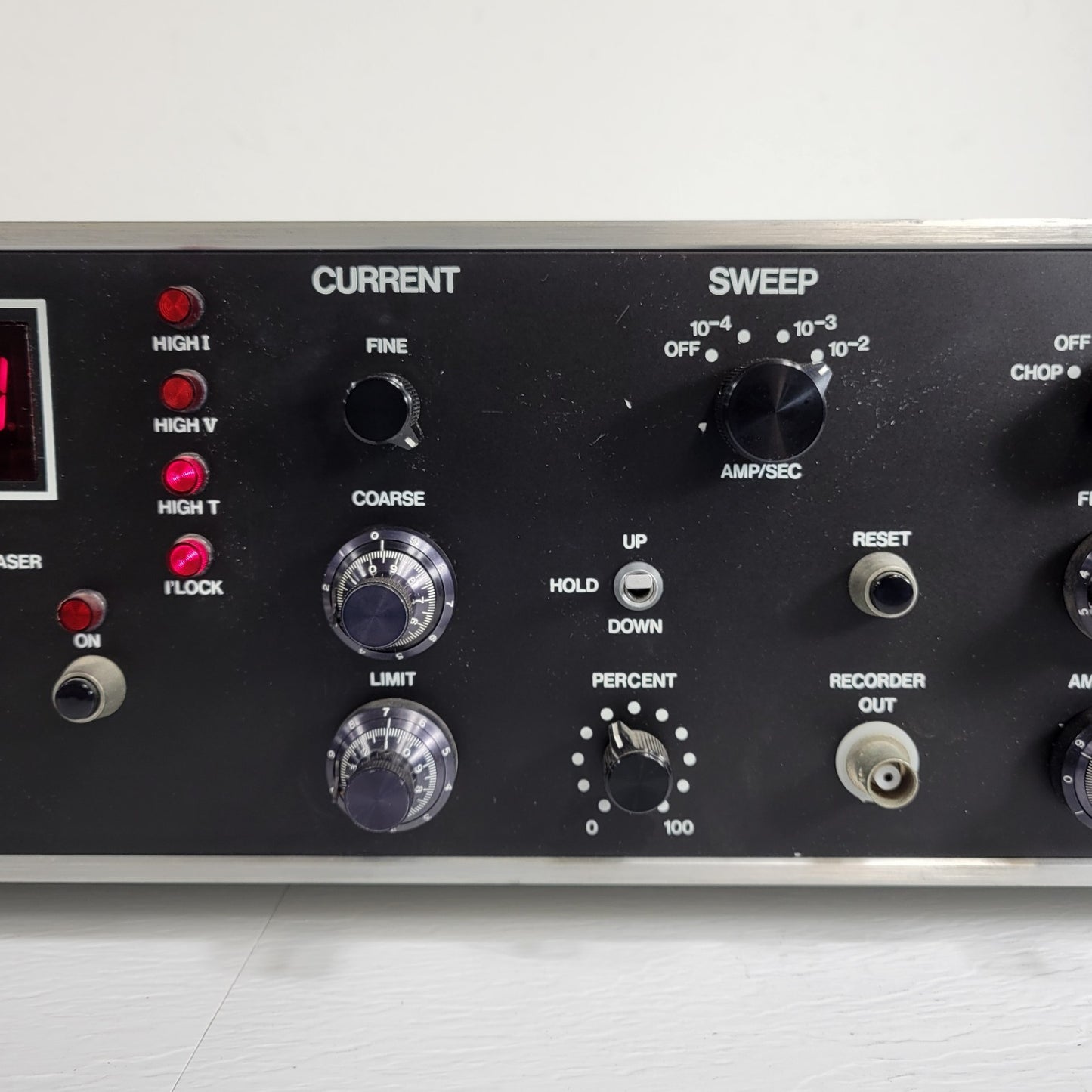 Spectra-Physics L5820 Vintage Laser Photonics Controller Box OEM Precison Optics