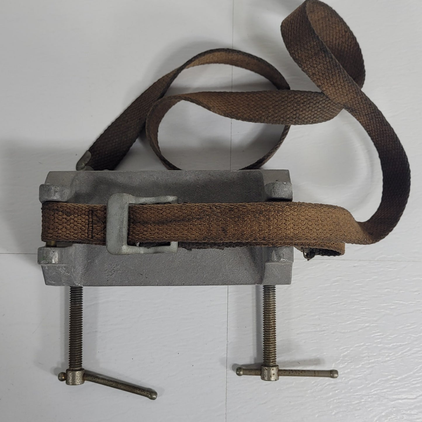 Gas Cylinder Holder for Bench Safety Adjustable Belt Mount Secure Strap Storage