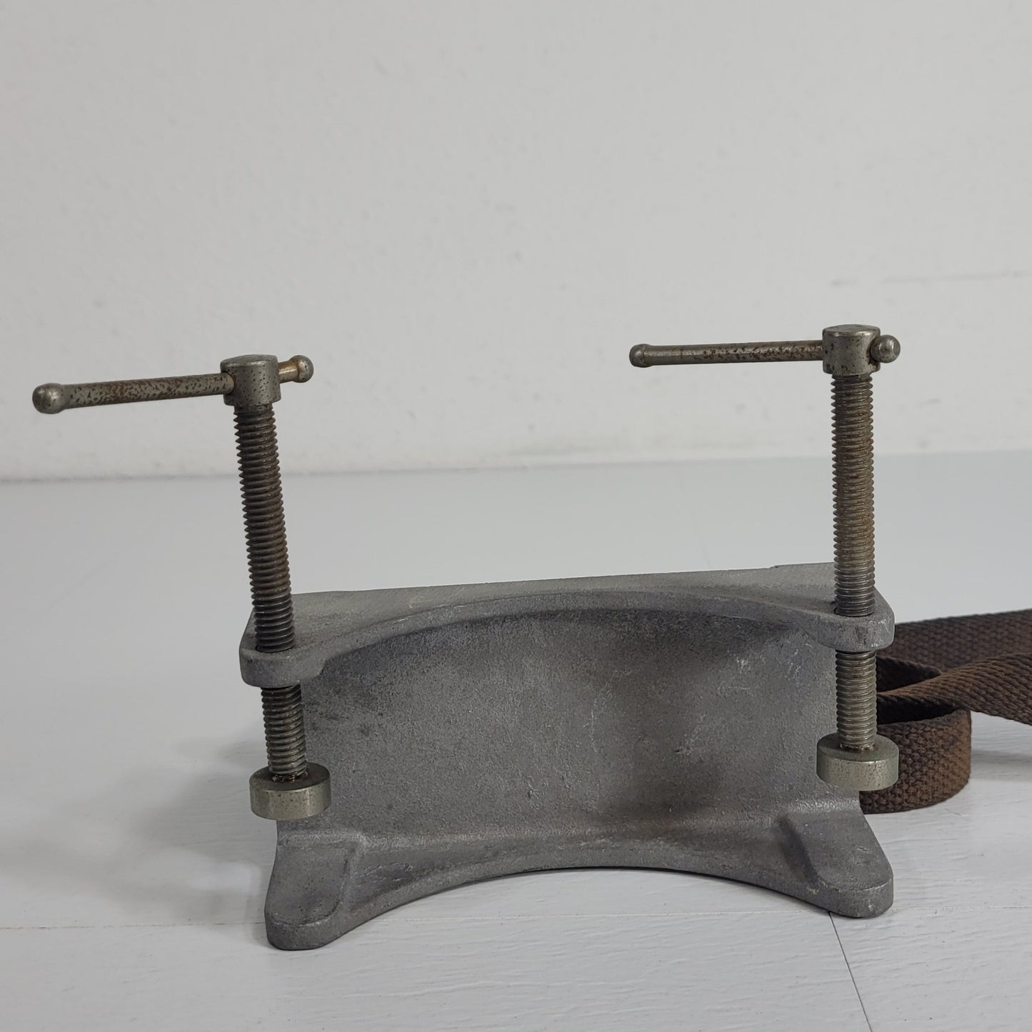 Gas Cylinder Holder for Bench Safety Adjustable Belt Mount Secure Strap Storage