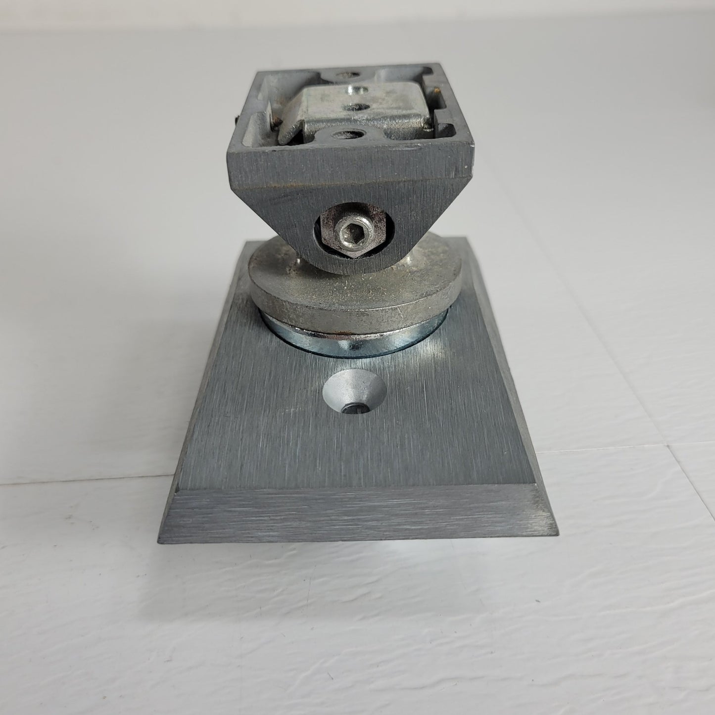Edwards 1504-AQ 1504-AO Magnetic Door Holder Flush Mount w/ Hindge