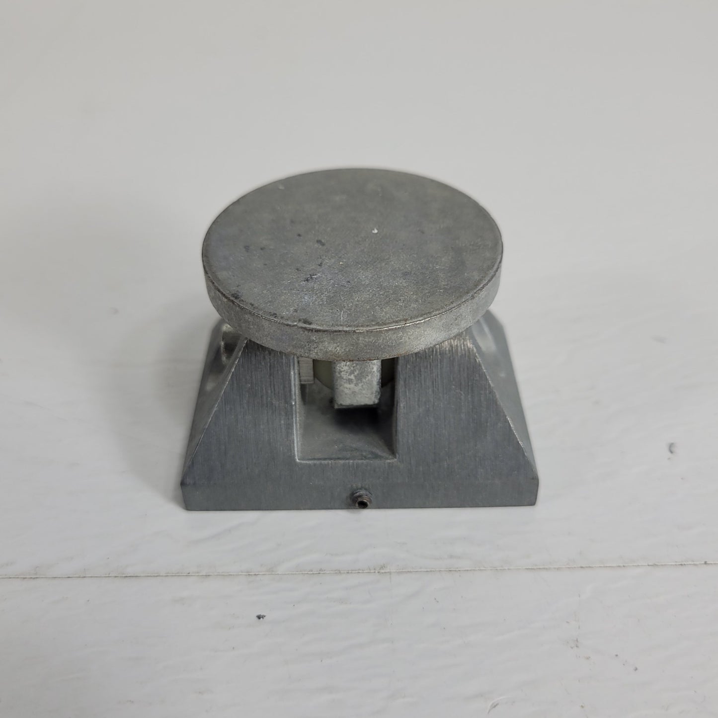 Edwards 1504-AQ 1504-AO Magnetic Door Holder Flush Mount w/ Hindge