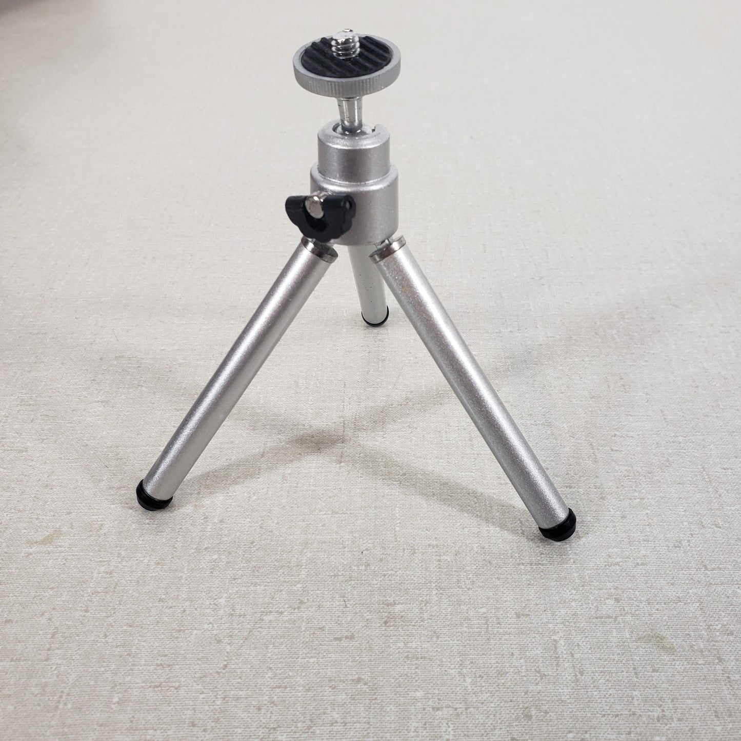Zoom H1 Kit Handy Portable Digital Recorder With Case Lavalier Mic Charge Tripod