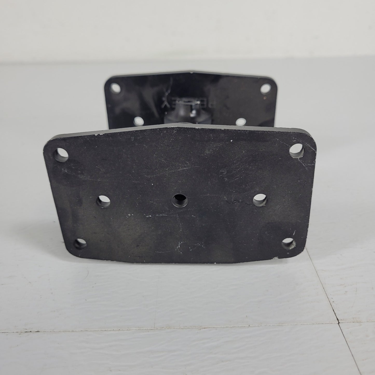 Peavey Versamount 35 Ceiling Bracket 03010770 for Peavey Impulse Speakers Black