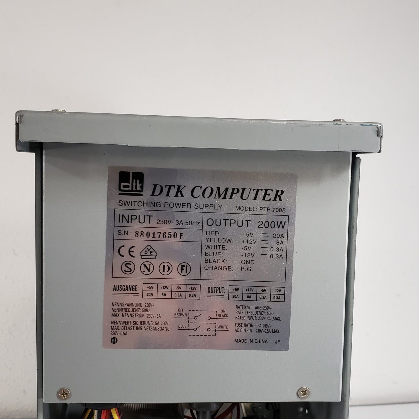 Vintage Escom Happy 486-DX4 Personal Computer 4x ISA PCI Tower Pentium Processor
