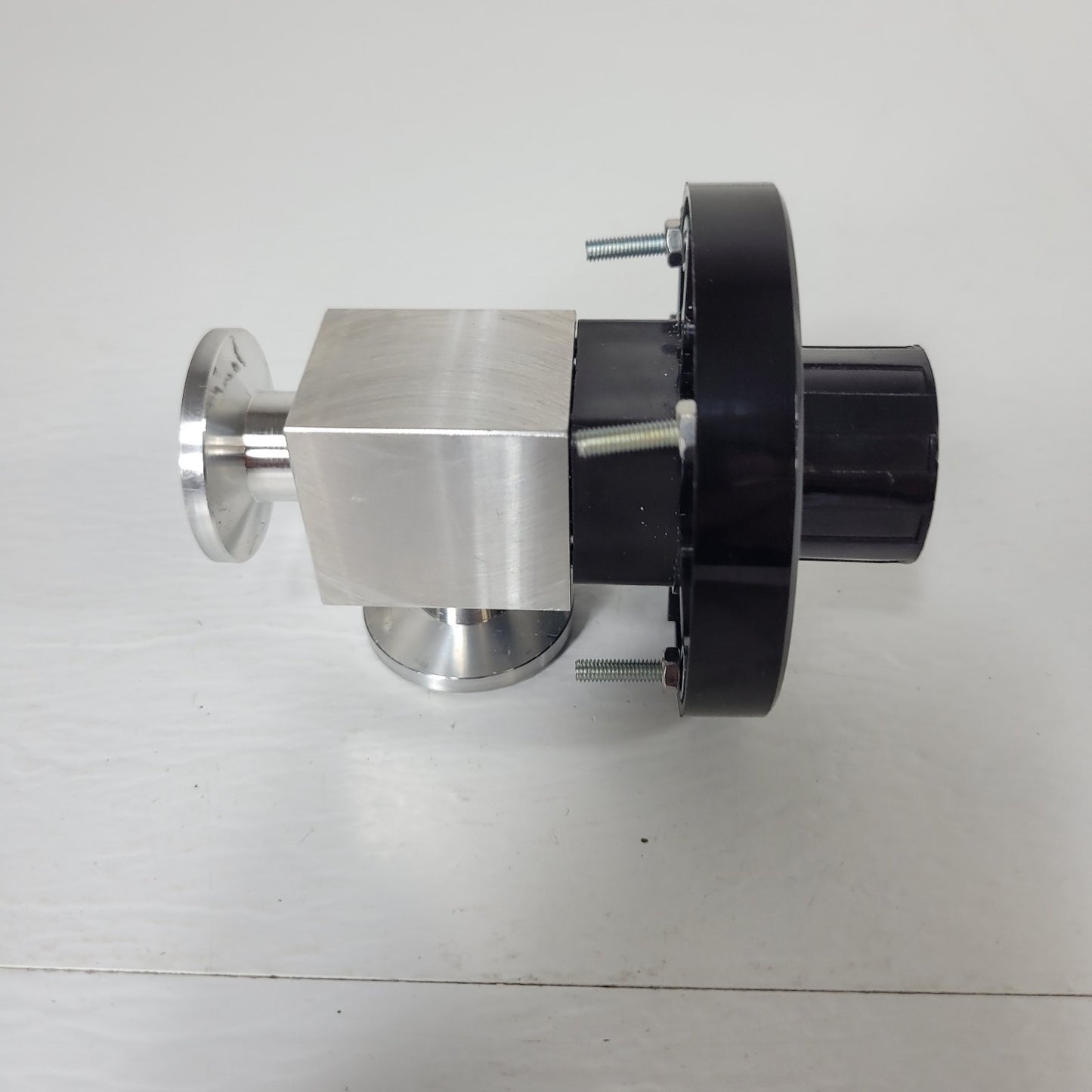 Edwards Manual Leak Valve Right Angle LV10K 2.1Bar KF16 NW16 Fitting