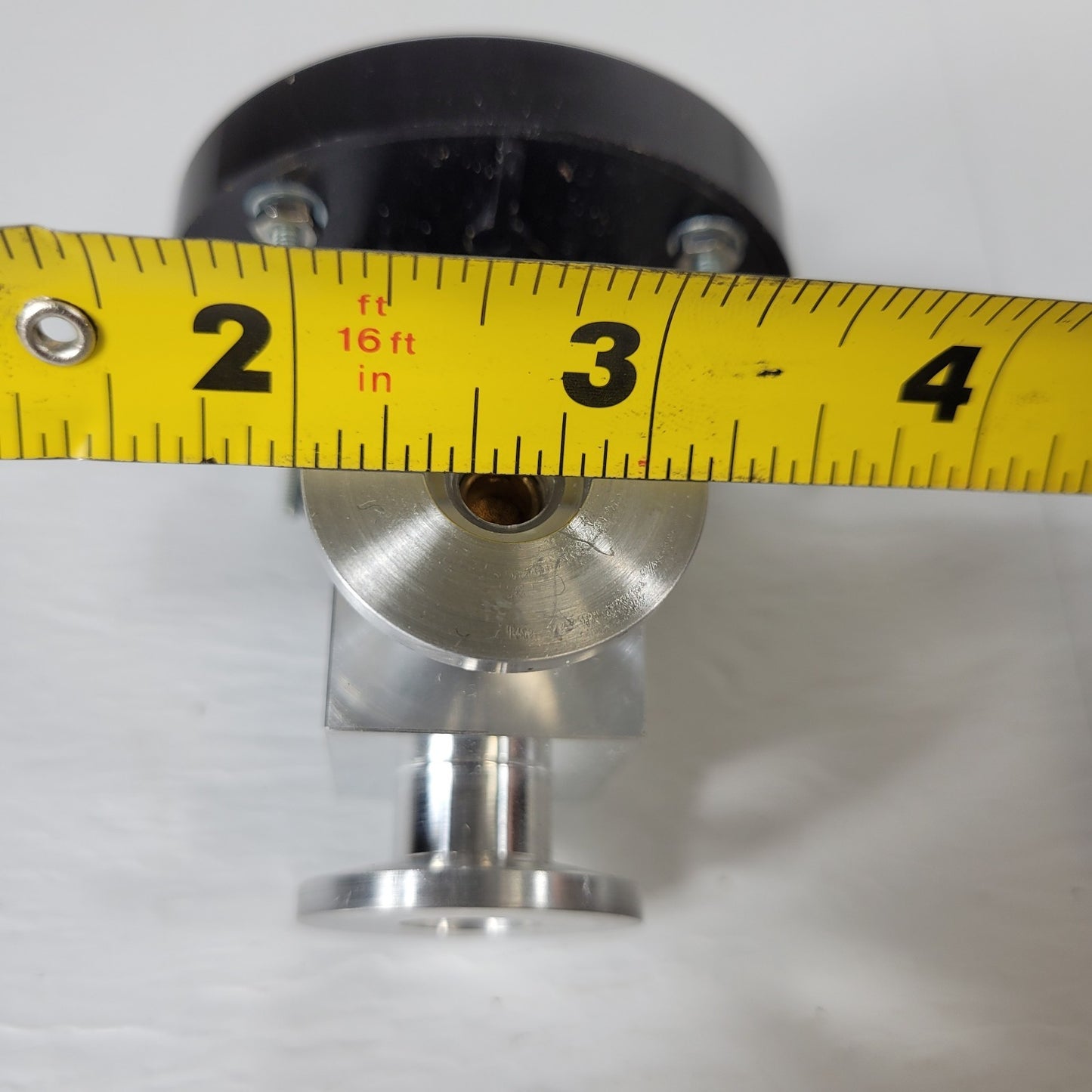Edwards Manual Leak Valve Right Angle LV10K 2.1Bar KF16 NW16 Fitting