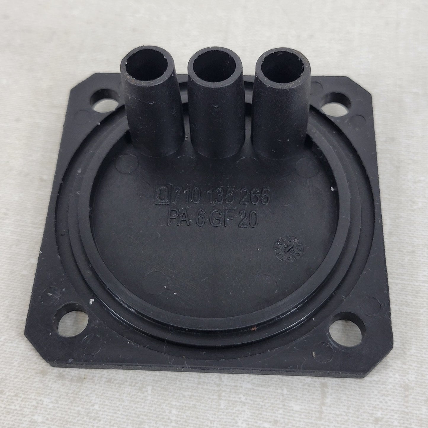 Busch 0710 135 265 Exhaust Cover Plate For R5 KB 0016 E Rotary Valve Vacuum Pump