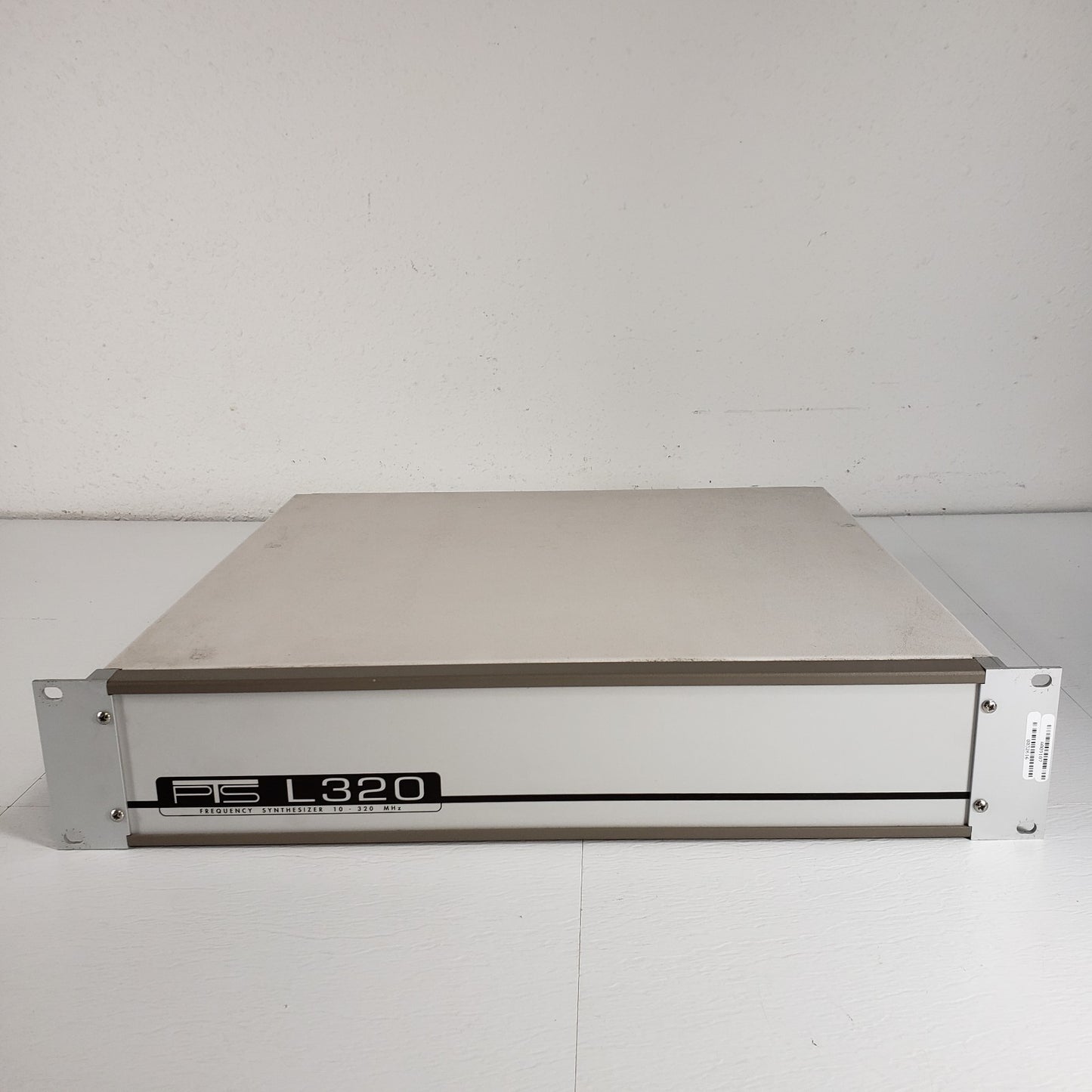 PTS L320 Frequency Synthesizer L320RHN2X-6/X-91 Varian 00-992-731-01 AC Signal