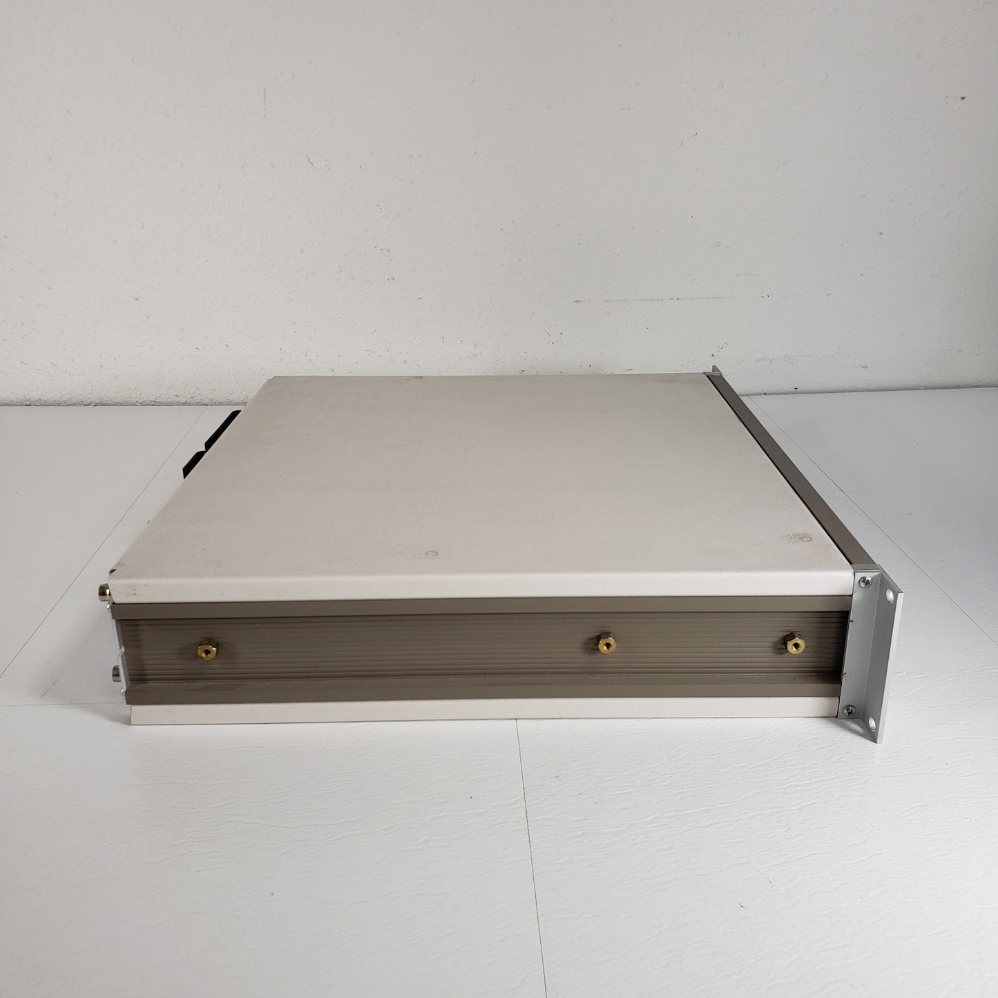 PTS L320 Frequency Synthesizer L320RHN2X-6/X-91 Varian 00-992-731-01 AC Signal