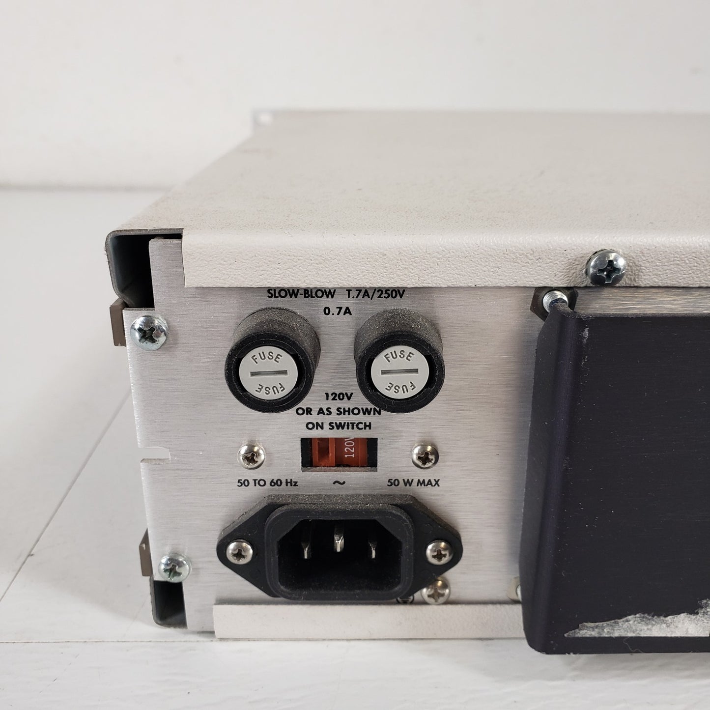 PTS L320 Frequency Synthesizer L320RHN2X-6/X-91 Varian 00-992-731-01 AC Signal