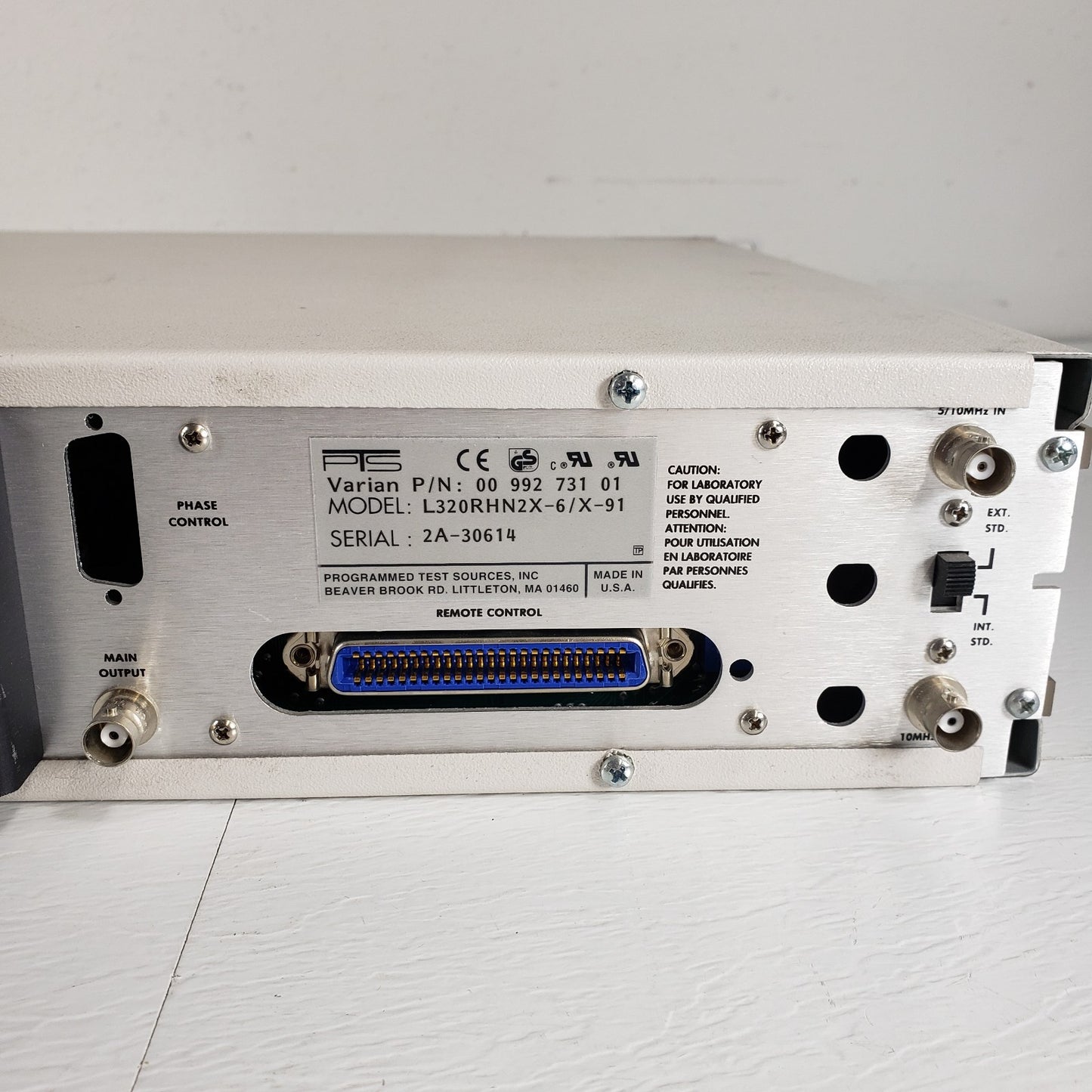 PTS L320 Frequency Synthesizer L320RHN2X-6/X-91 Varian 00-992-731-01 AC Signal