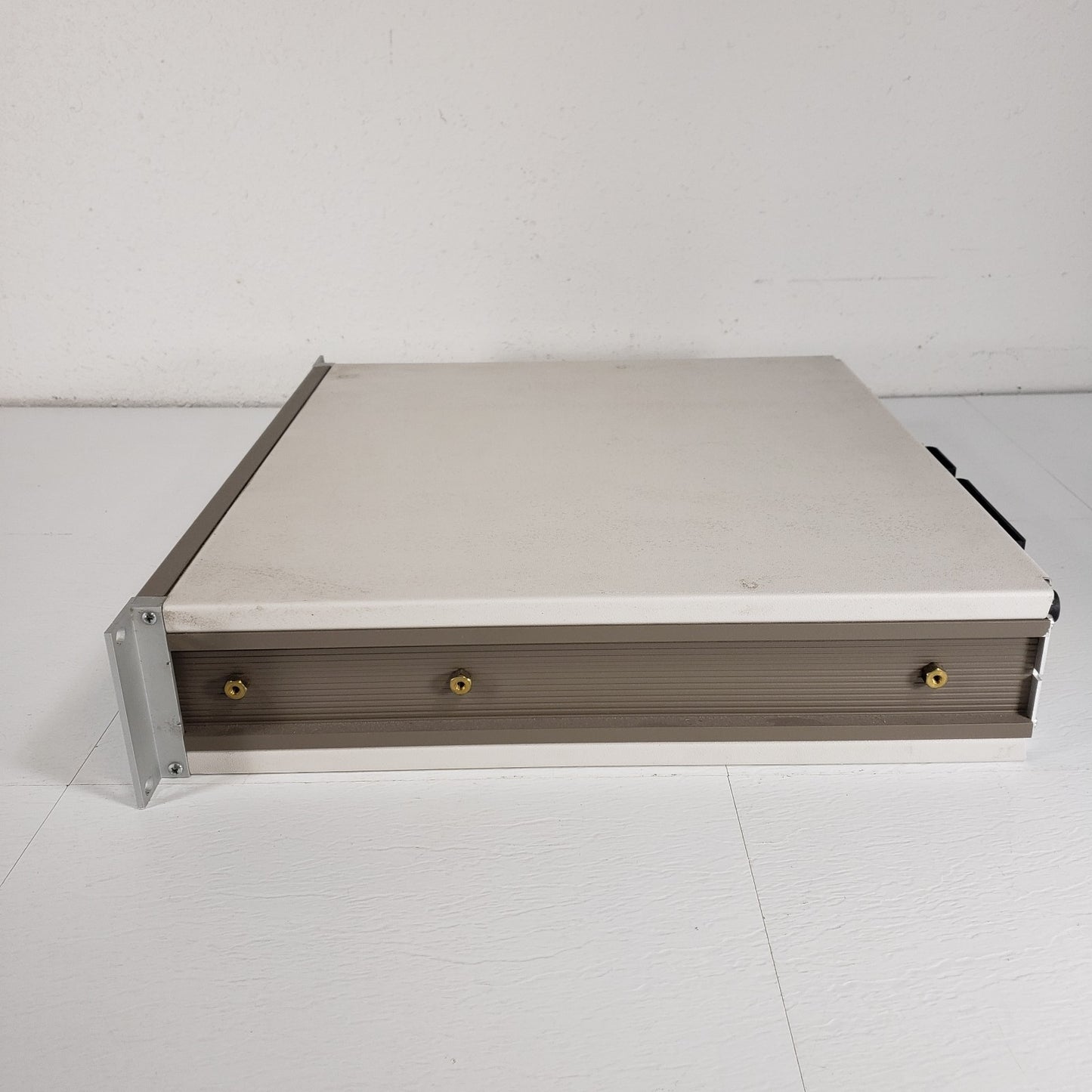 PTS L320 Frequency Synthesizer L320RHN2X-6/X-91 Varian 00-992-731-01 AC Signal