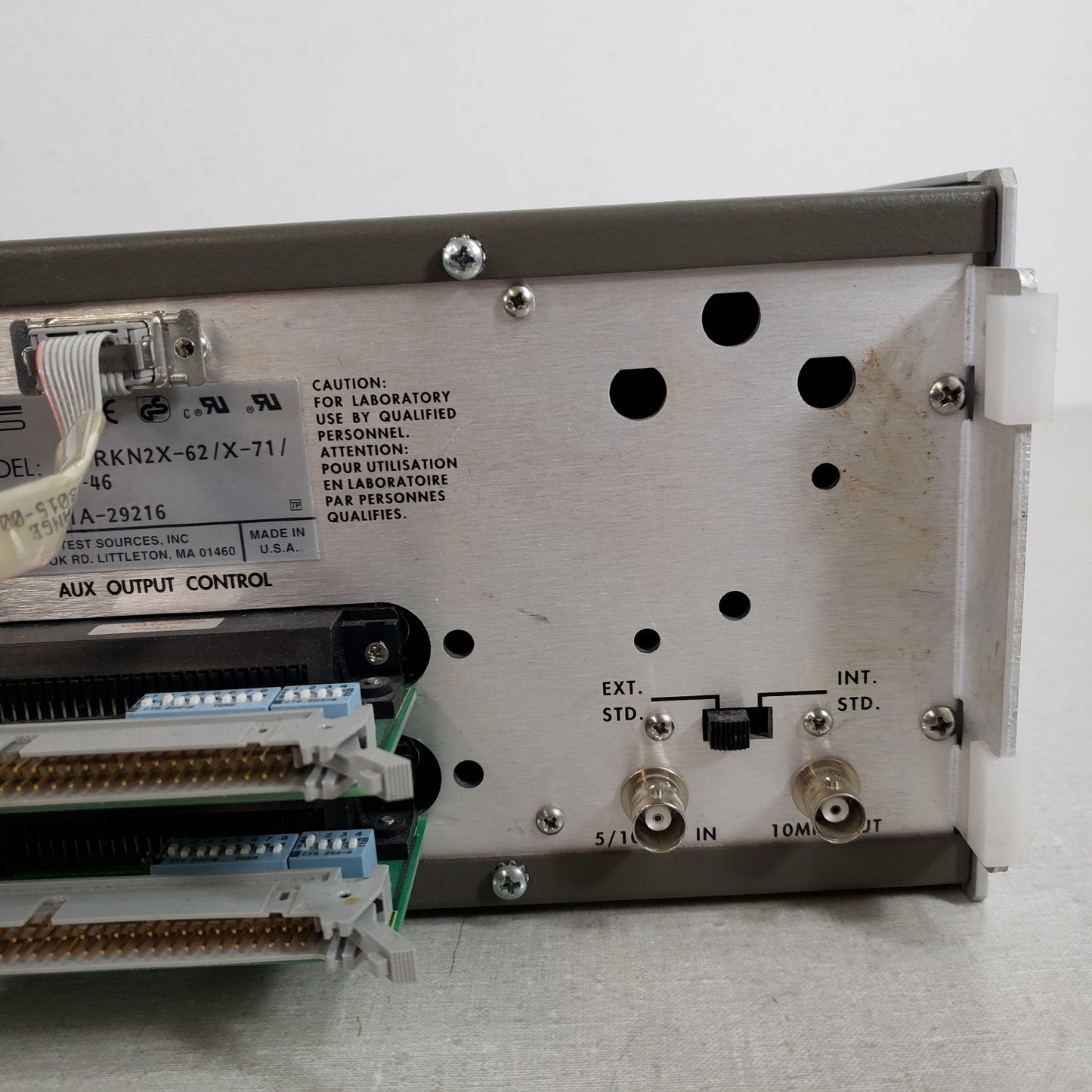 PTS 620 Frequency Synthesizer 1-620 MHz 620RKN2X-62/X-71/X-46 Varian AC Signal
