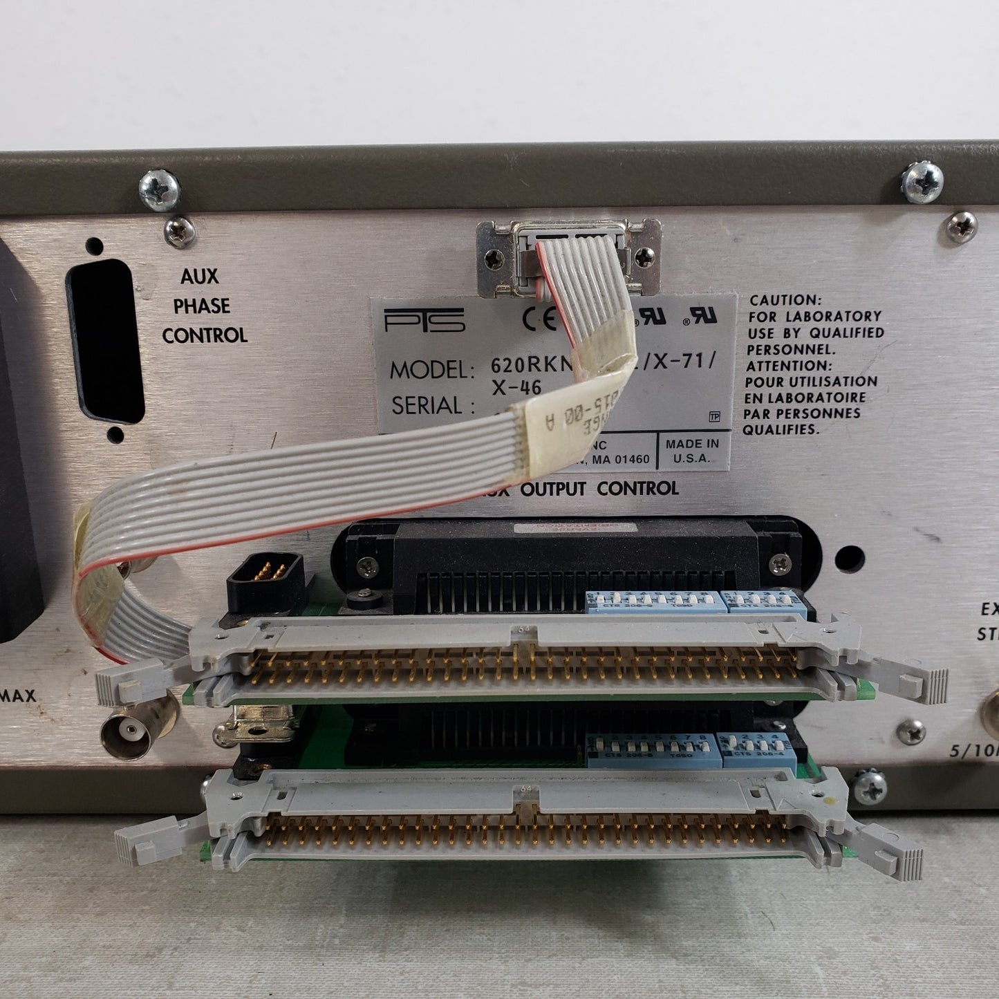 PTS 620 Frequency Synthesizer 1-620 MHz 620RKN2X-62/X-71/X-46 Varian AC Signal