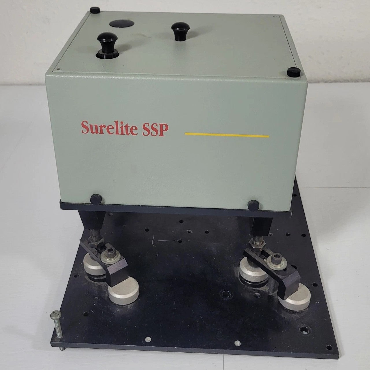 Continuum Surelite SSP-4A Vintage Pulsed Laser Frequency Separator w/ Mount