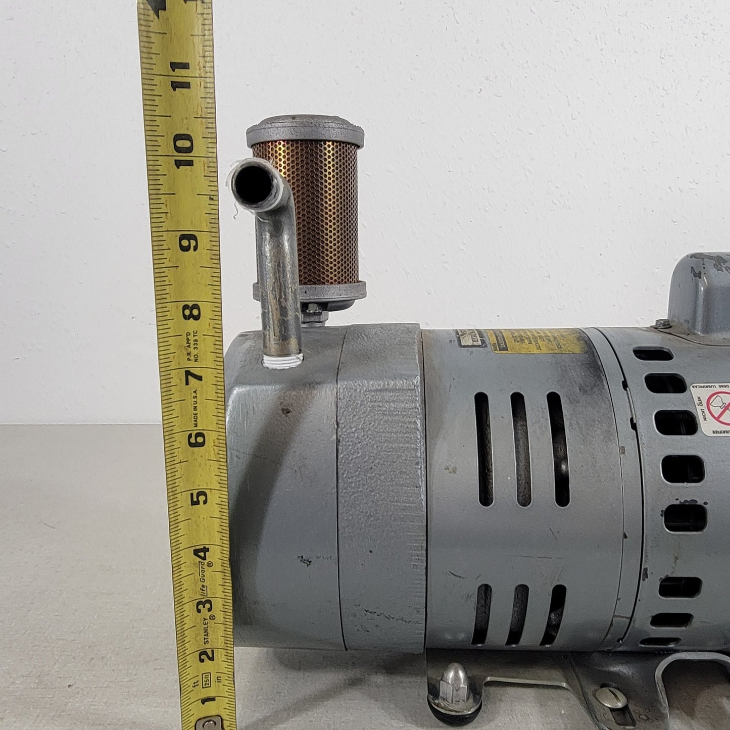 Gast 0823-101Q-G271X Vacuum Pump Compressor AC Motor GE 5KC47KG1533AX 1-Ph 120V