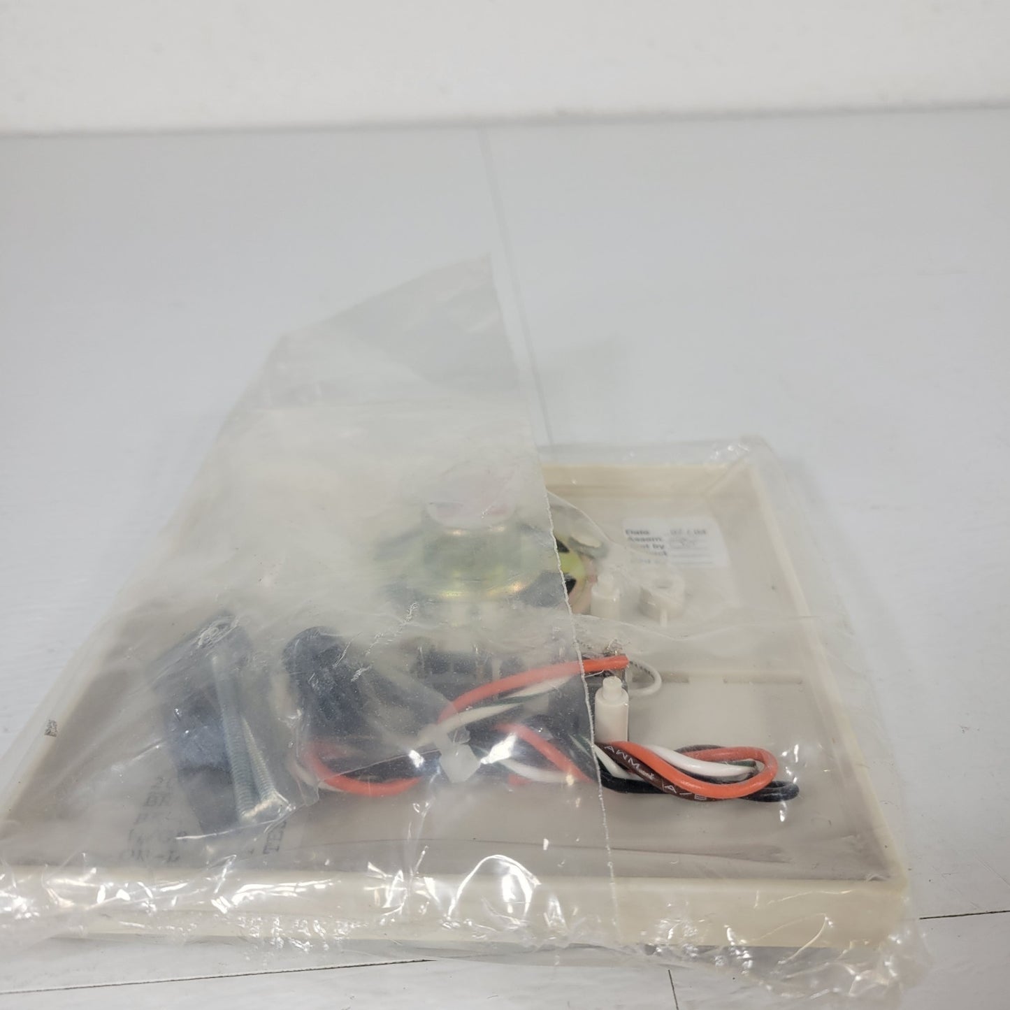 Jeron Electronic Systems 2001 Intercom Apartment Station Talk Listen Door