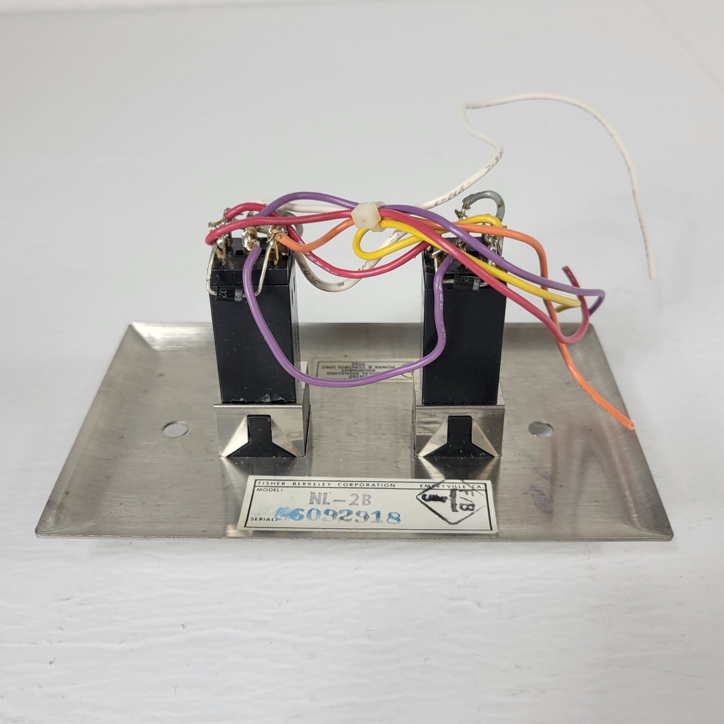 Fisher Berkley Ektacom NL-2B Patient Station Illuminated Two Push Button Switch