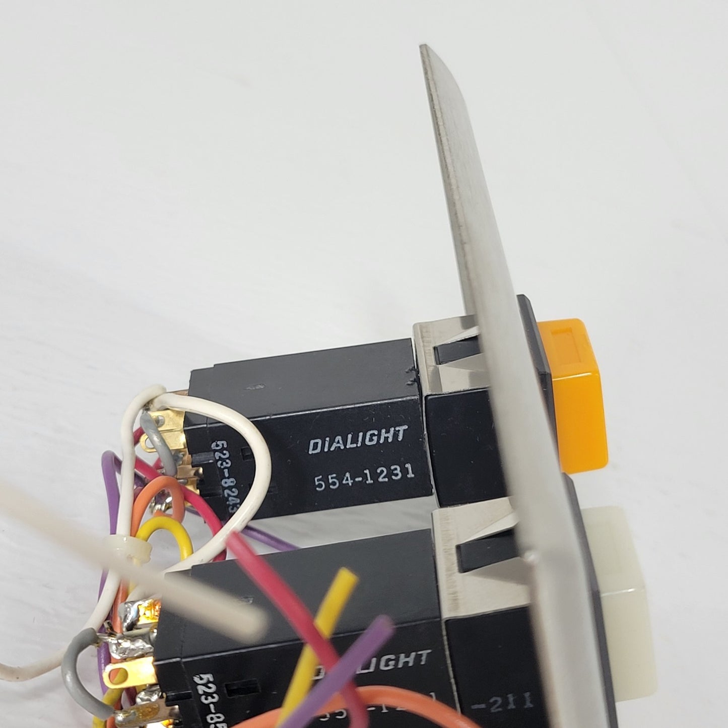 Fisher Berkley Ektacom NL-2B Patient Station Illuminated Two Push Button Switch