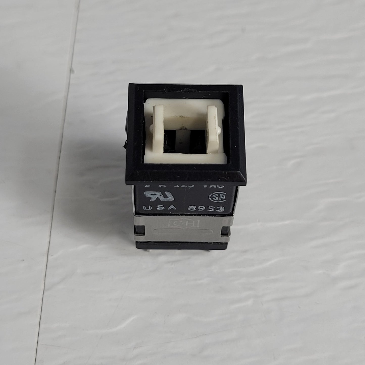 CH Illuminating Push Button Switch w/ Lamp Illuminator 28V Max 1A 125VAC
