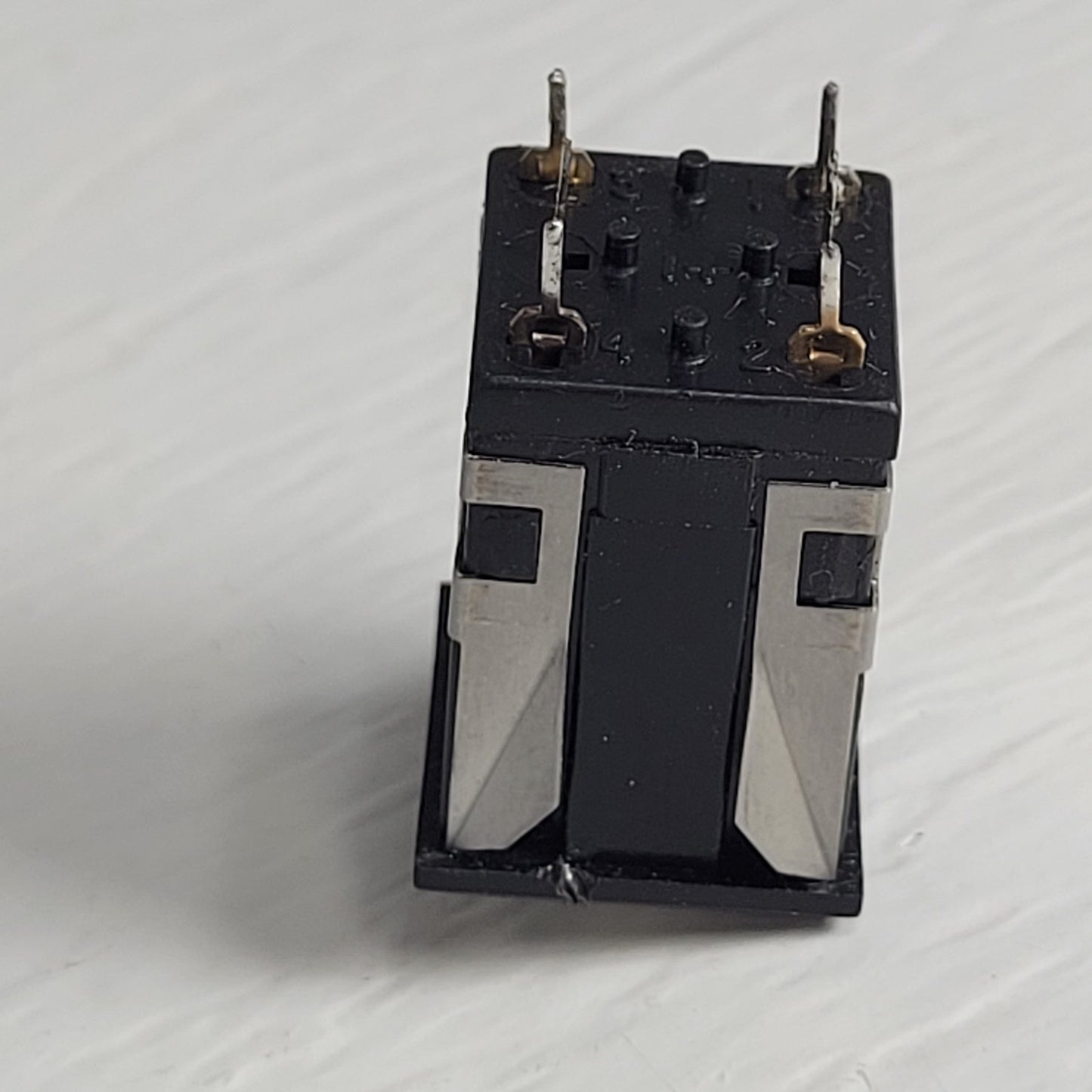 CH Illuminating Push Button Switch w/ Lamp Illuminator 28V Max 1A 125VAC