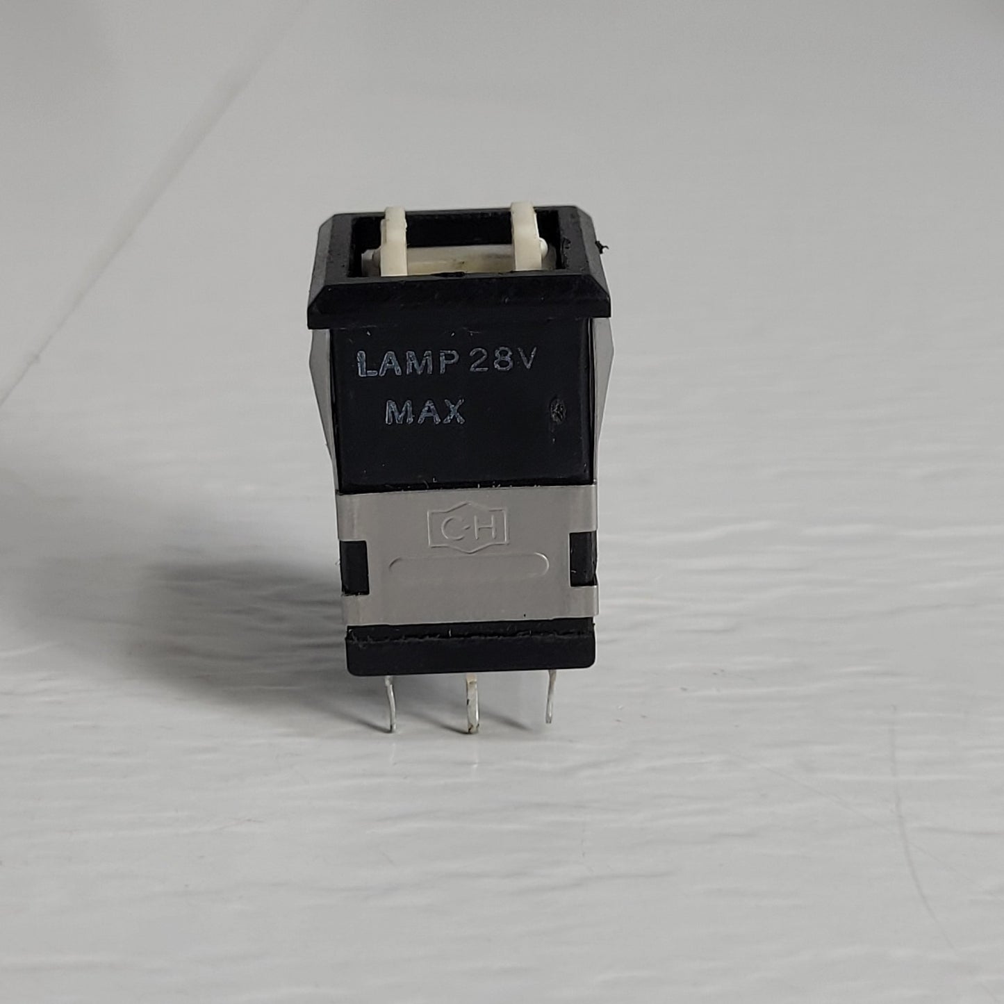 CH Illuminating Push Button Switch w/ Lamp Illuminator 28V Max 1A 125VAC