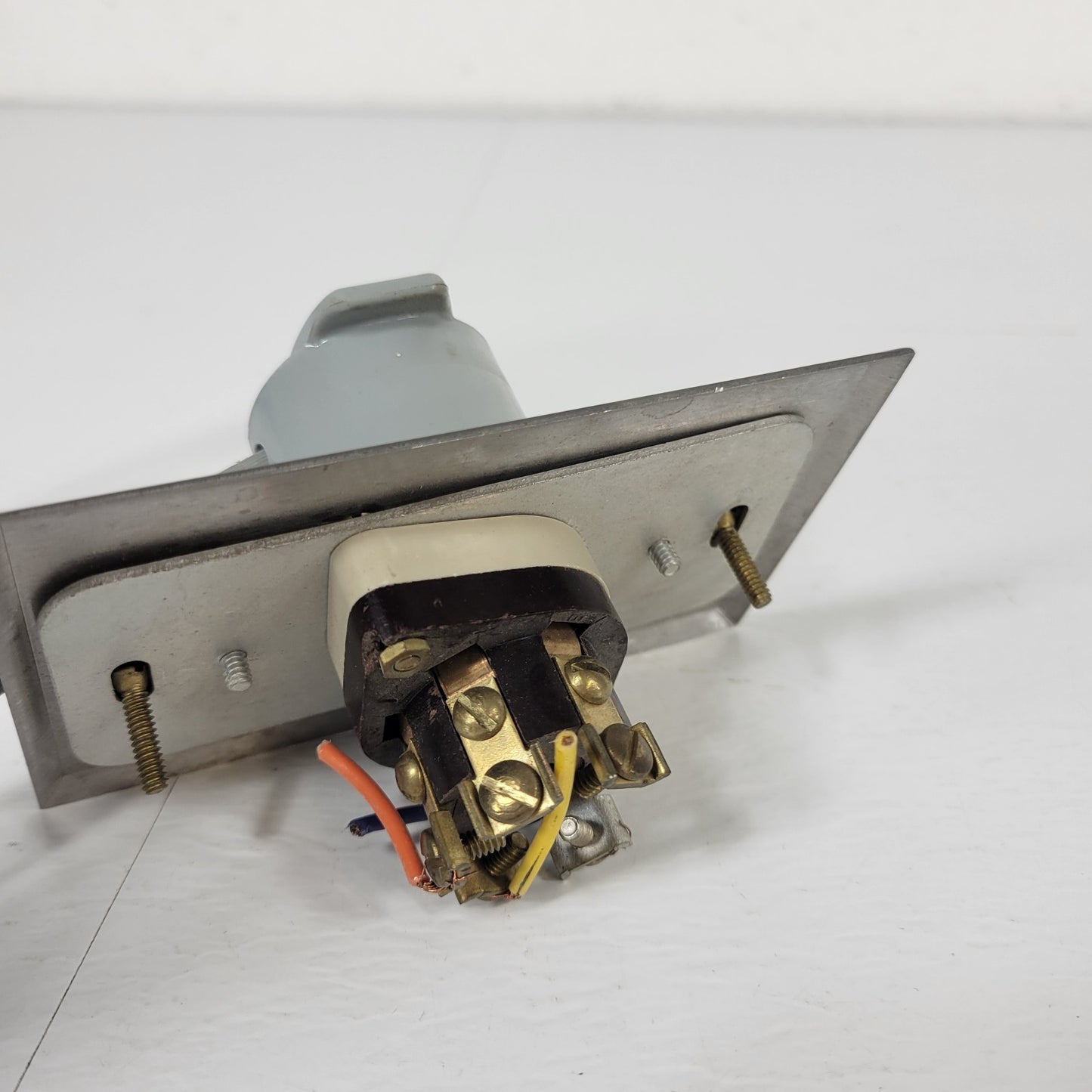 FARADAY Call Button Plastic Locking Button Reset Switch Metal Wall Plate