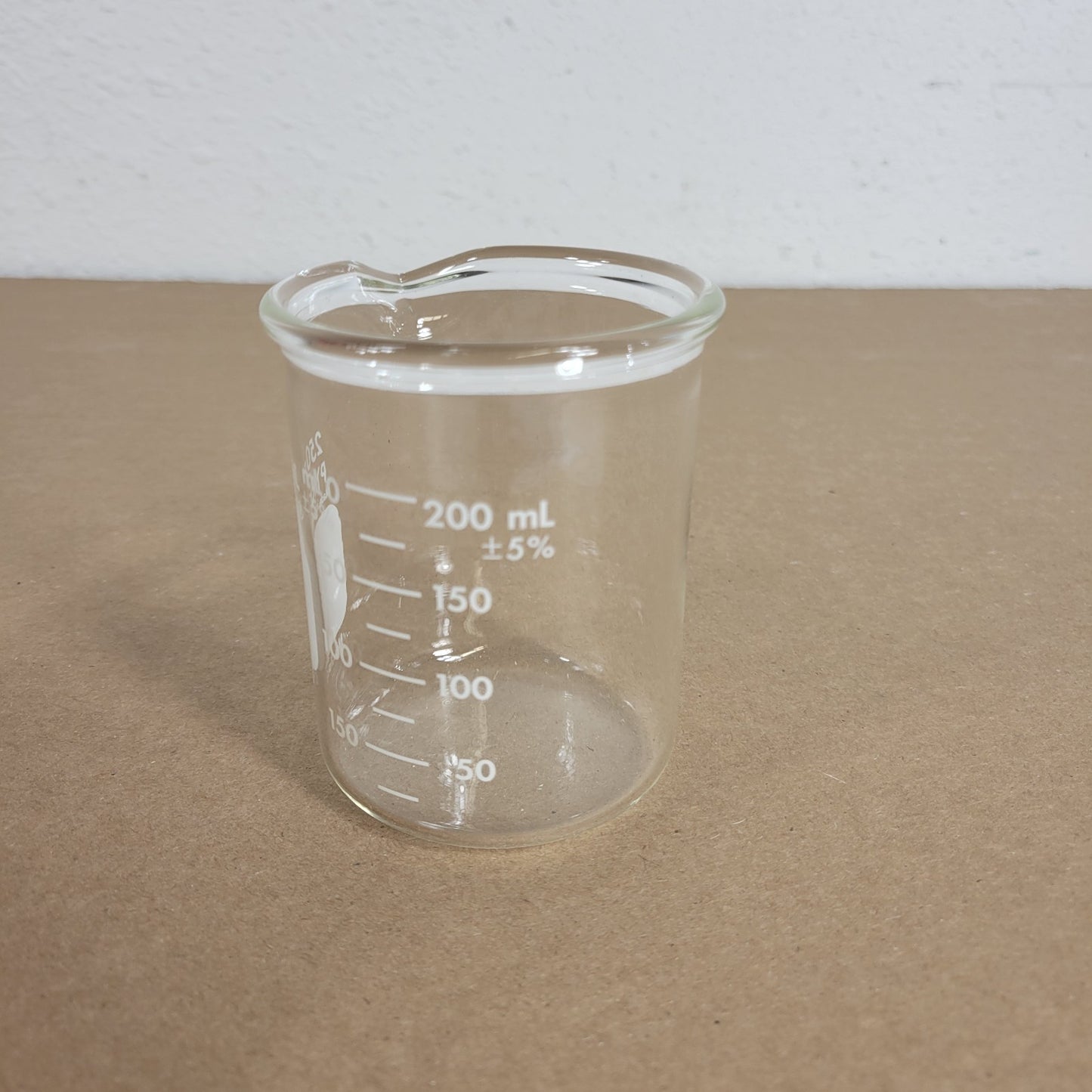 250 mL Pyrex Heavy Duty Griffin Beaker 1003-.25L
