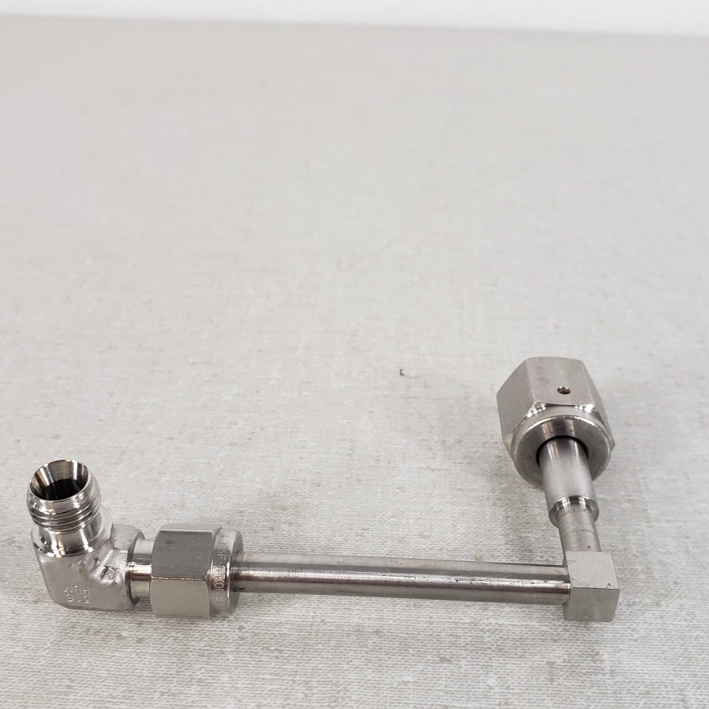 Swagelok Male to Female 1/4" VCR 90 Degree Fitting HY-LOK 316 Stainless Stee K3F