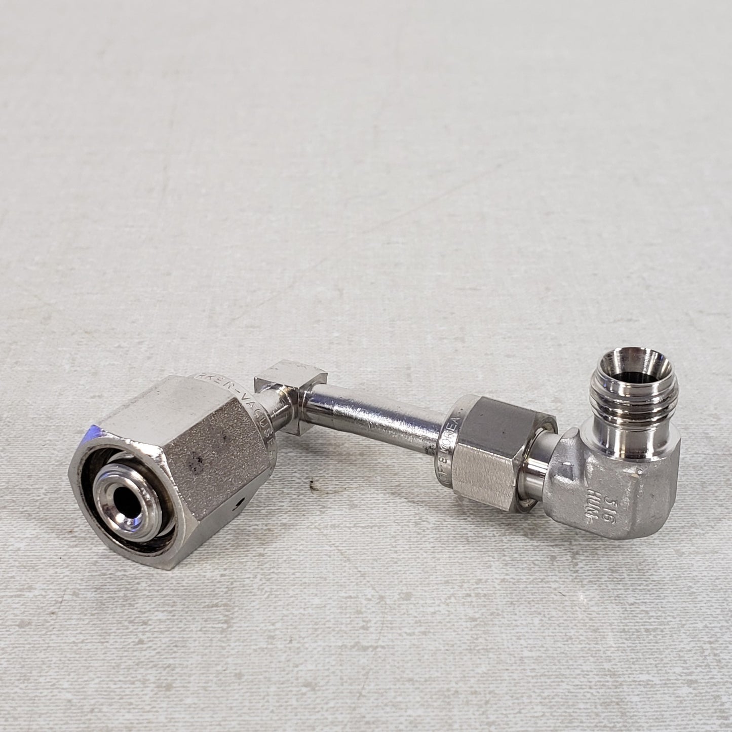 Swagelok Male to Female 1/4" VCR 90 Degree Fitting HY-Lok 316 K3F P-316L