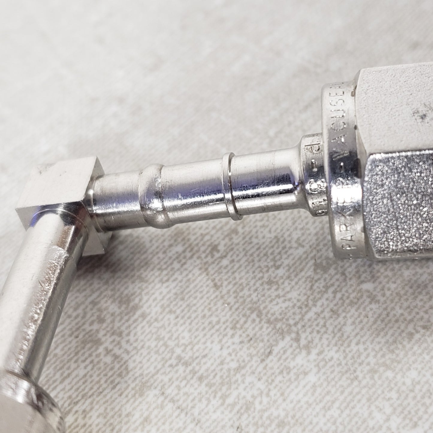Swagelok Male to Female 1/4" VCR 90 Degree Fitting HY-Lok 316 K3F P-316L