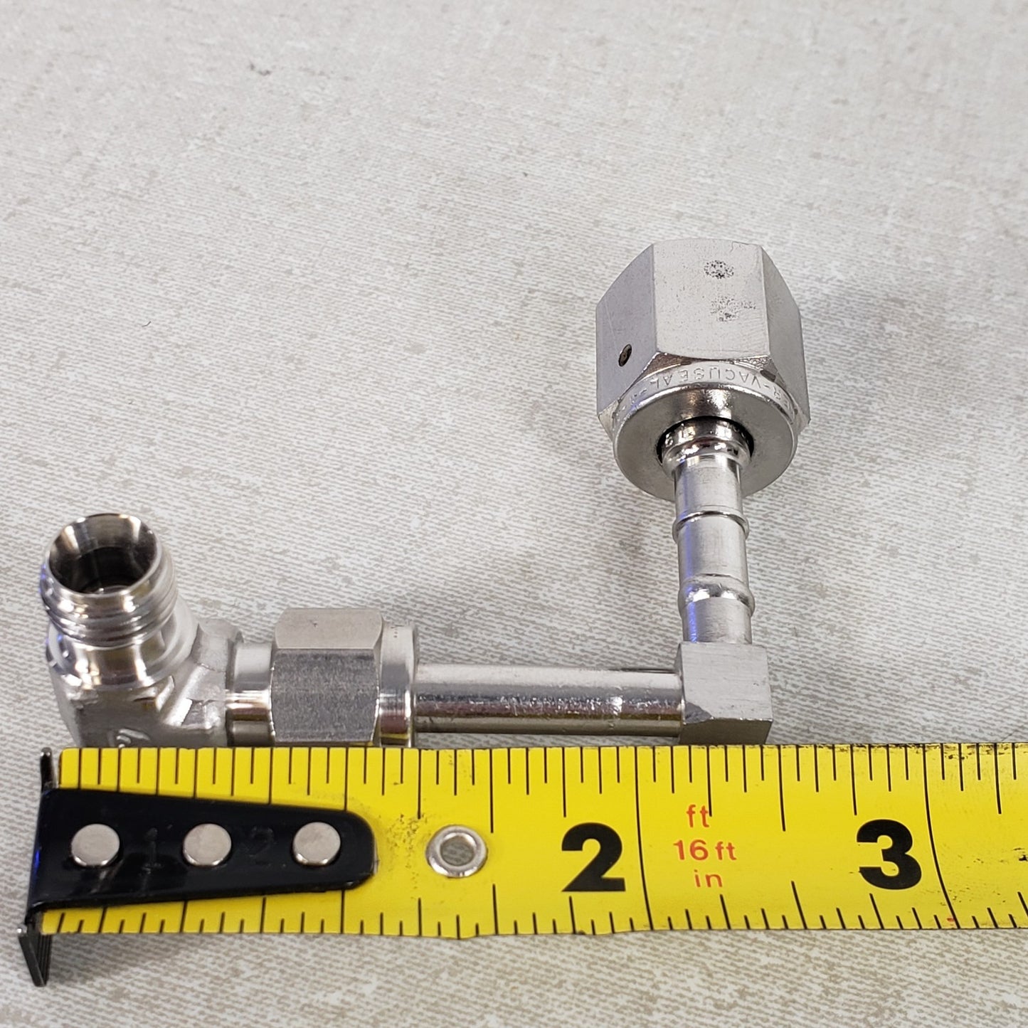 Swagelok Male to Female 1/4" VCR 90 Degree Fitting HY-Lok 316 K3F P-316L