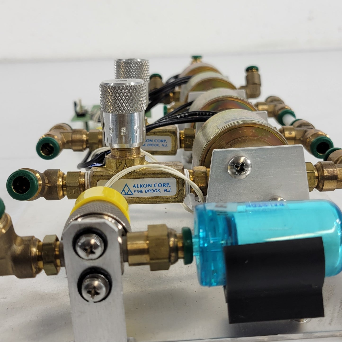 Pneumatic Solenoid Valve Manifold w/ Control Board VT Eject SLO 958576-00C
