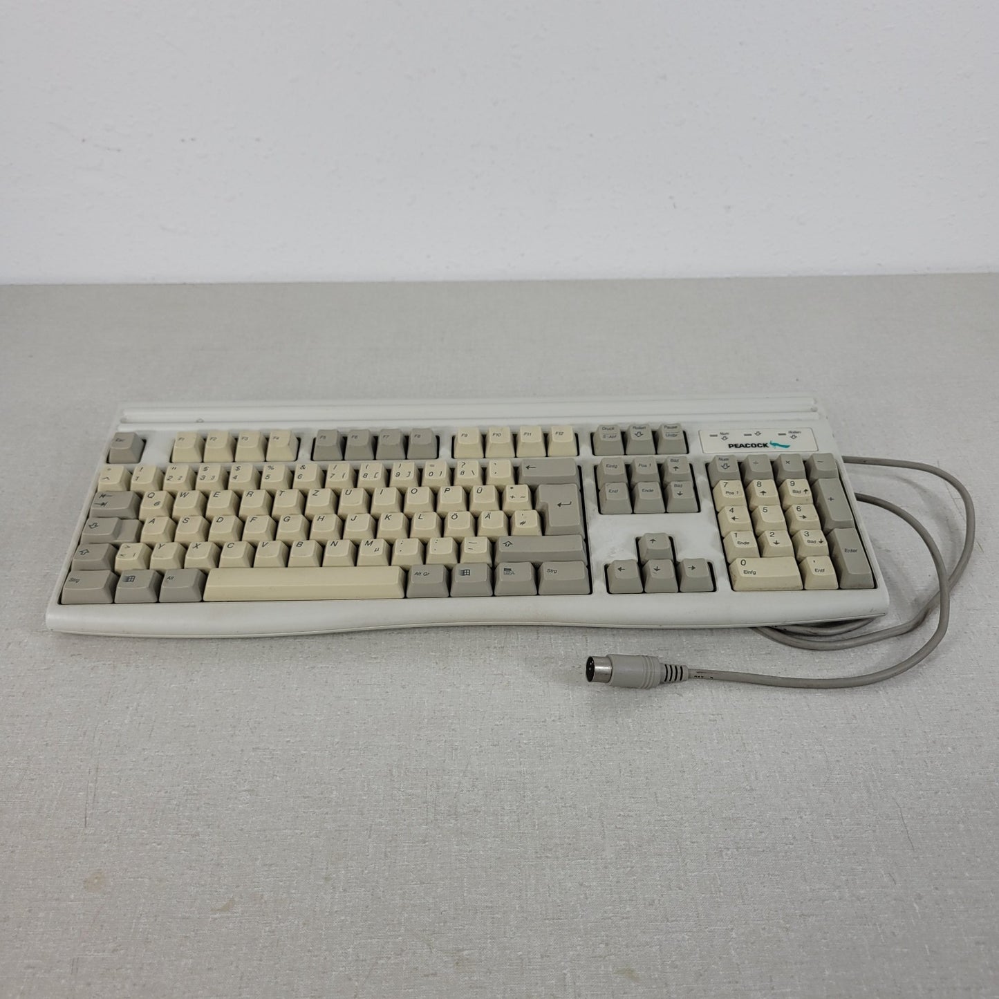 Vintage Mitsumi Peacock Mechanical Keyboard KPQ-E99ZC-13 5-pin DIN Connector