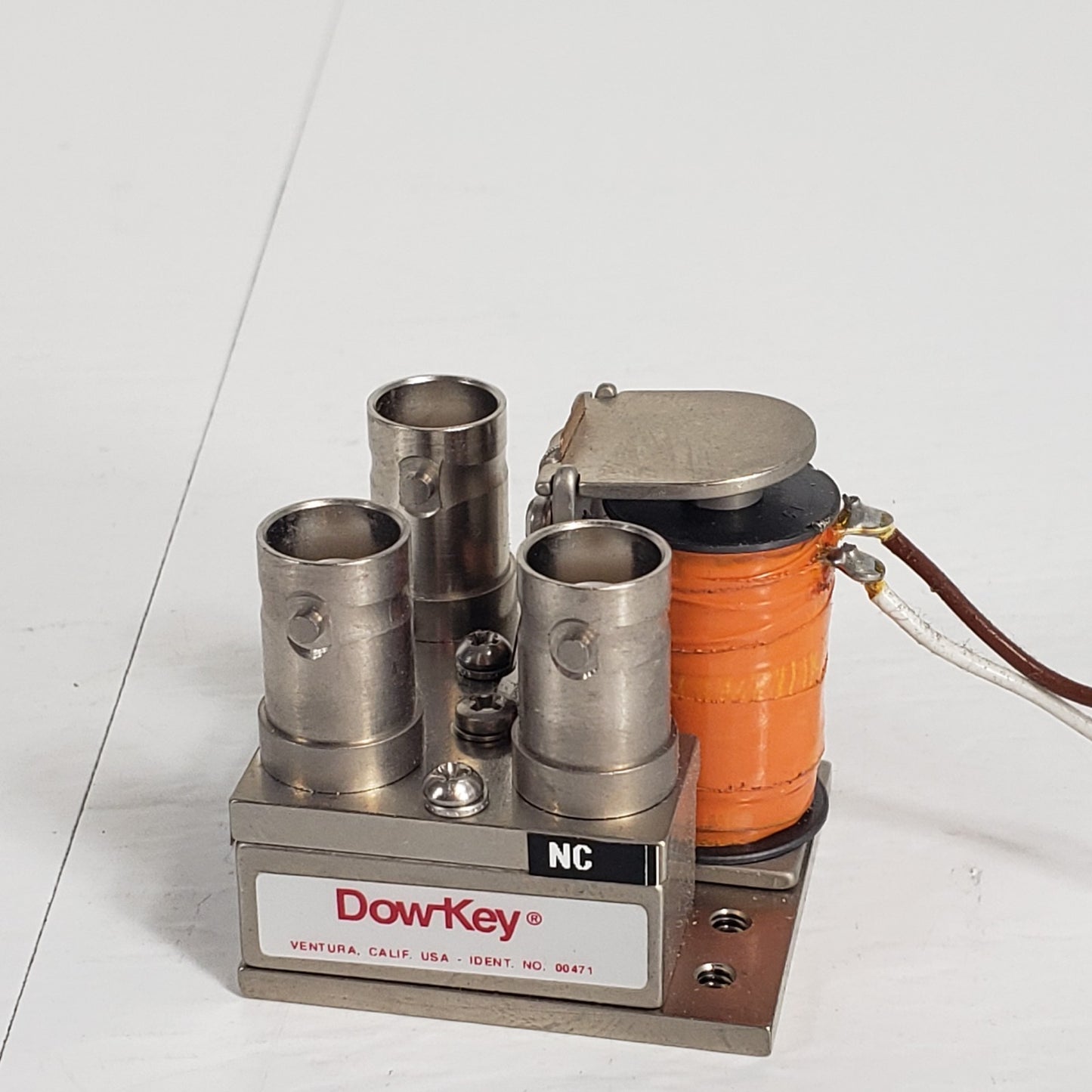 DowKey 164-2302 Microwave Coax Relay 28VDC 9850 4984 00471