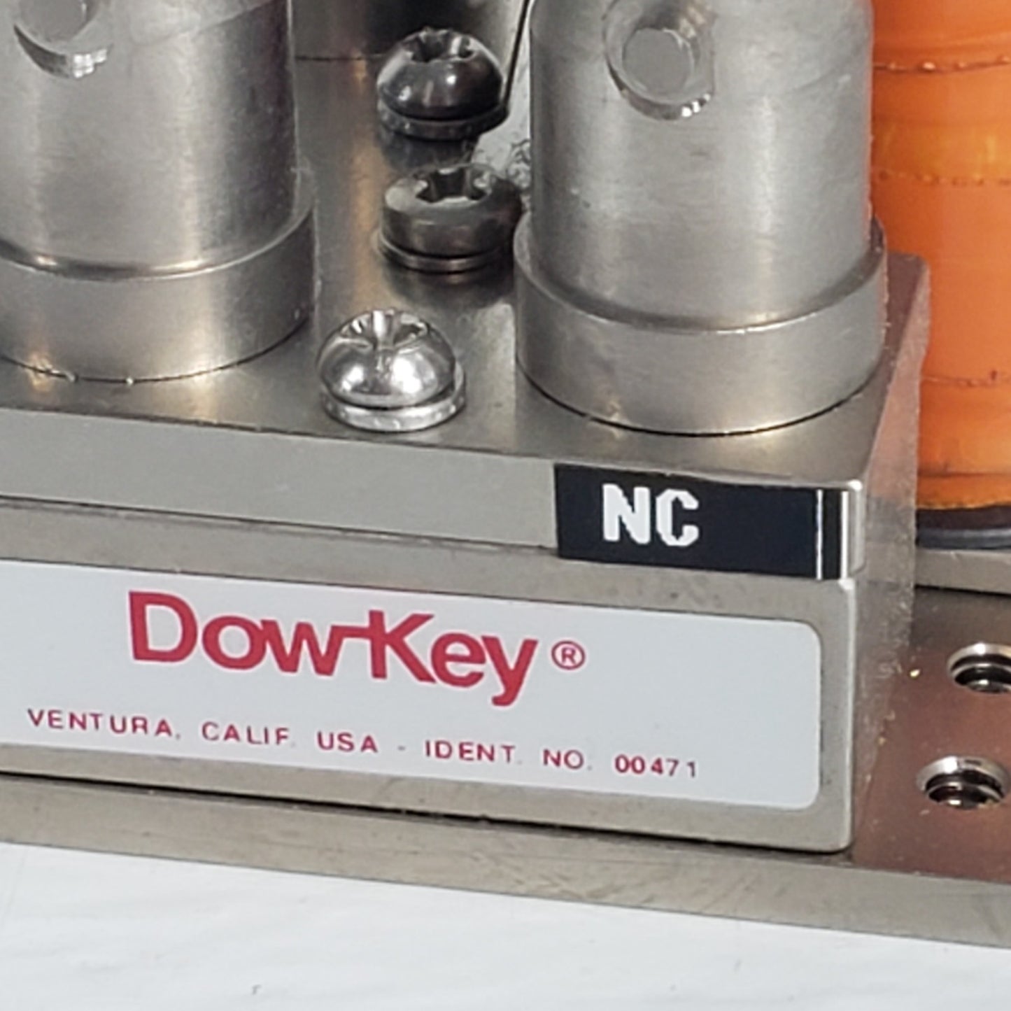 DowKey 164-2302 Microwave Coax Relay 28VDC 9850 4984 00471