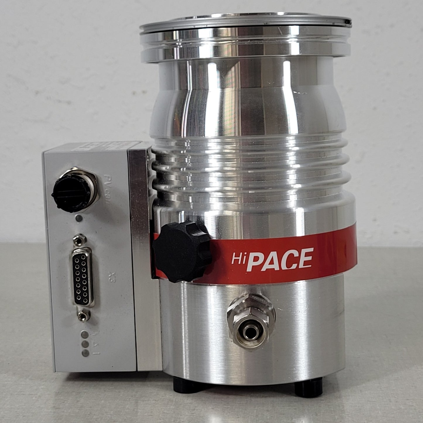Pfeiffer Vacuum HiPace 80 Turbopump w/ TC110 Pump Controller UHV Turbomolecular