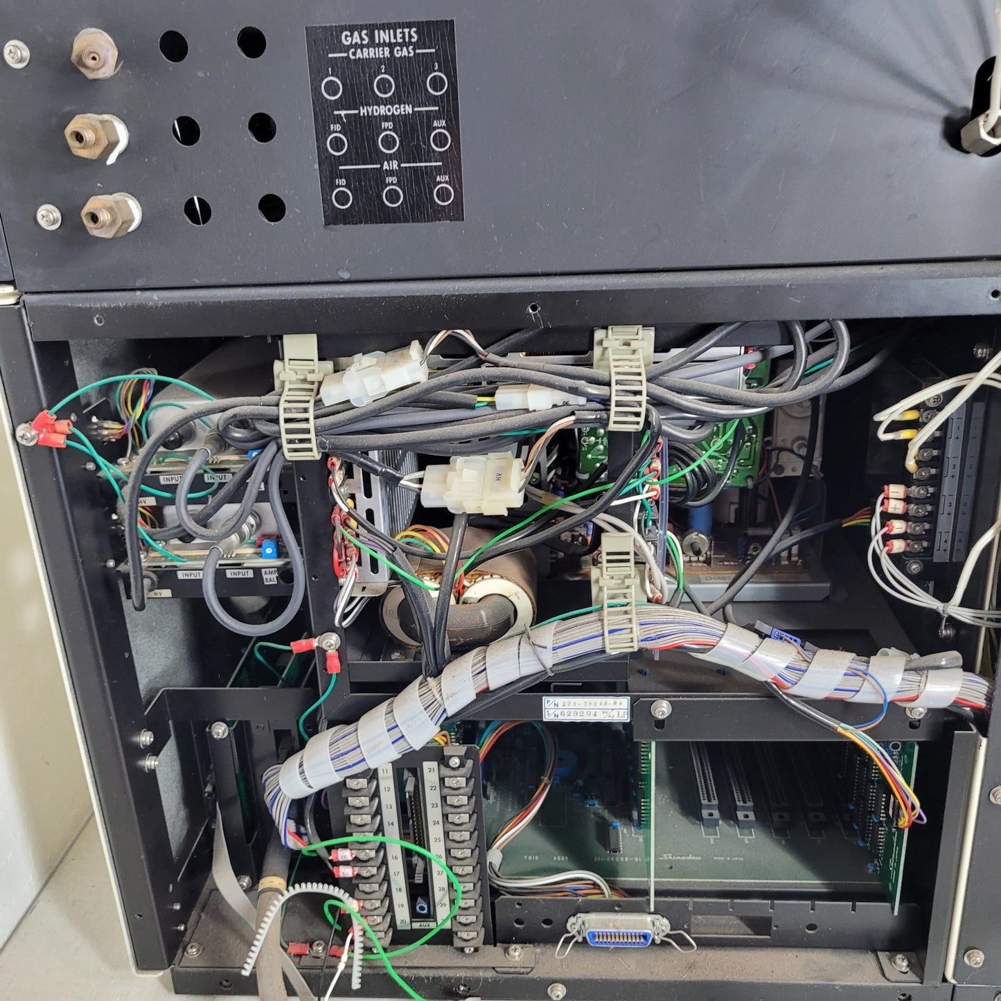 *What Parts Do You Want?* Shimadzu GC-15A Gas Chromatograph SPL-G9 AOC-9
