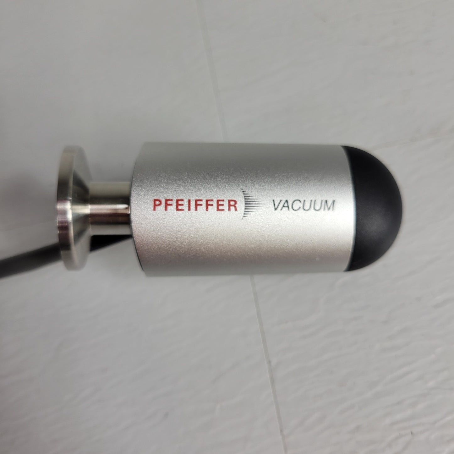 Pfeiffer TPR-280 PTR26950 Compact Pirani Vacuum Gauge 14-30V Switch DB-9
